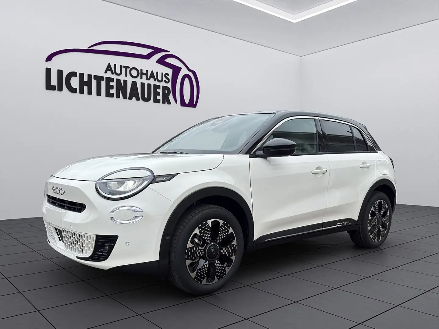 Fiat 600 Hybrid mHEV 110 6-Gang eDCT La Prima Weiß - 1