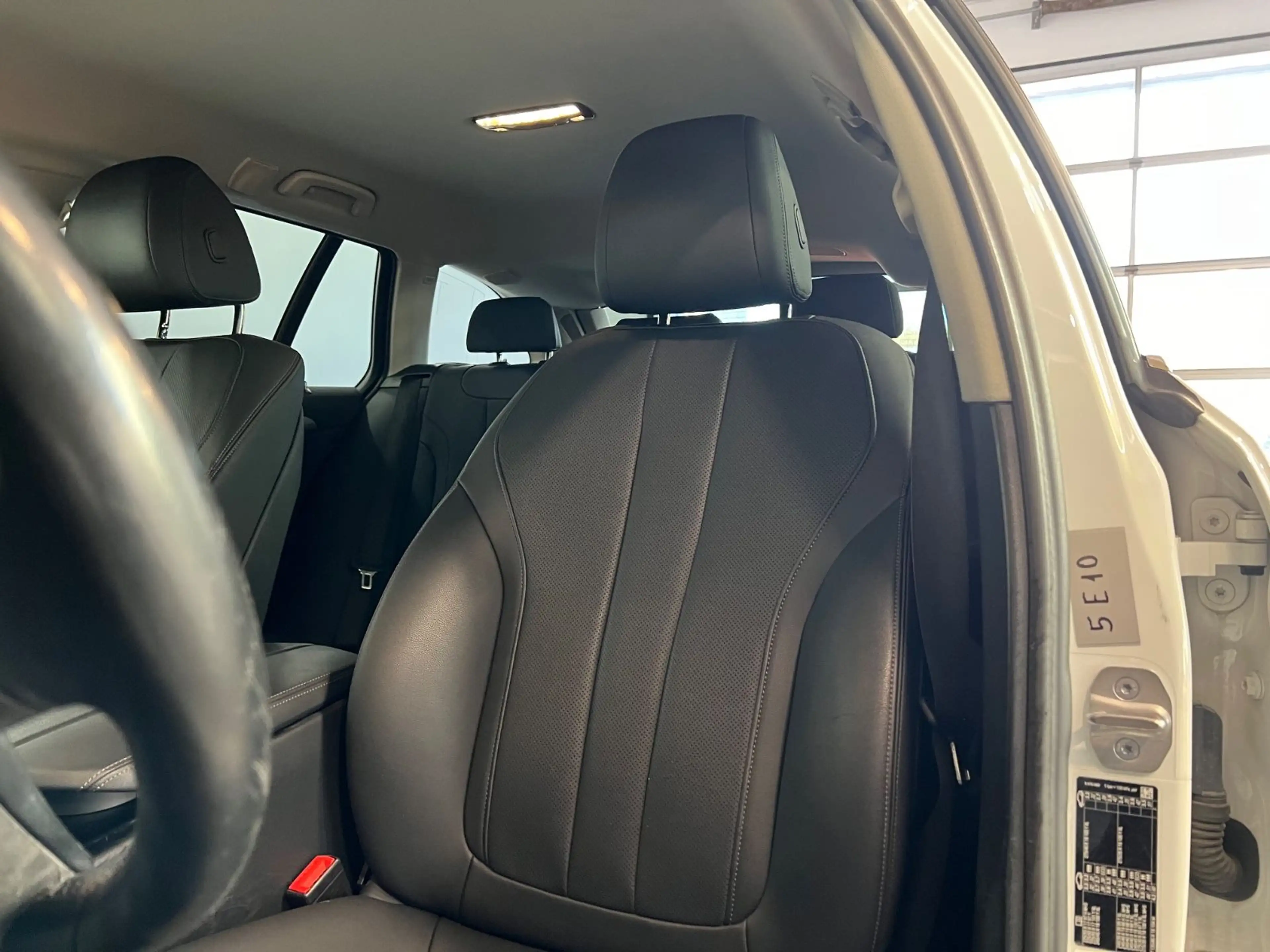 BMW 520 d Touring *SHZ/DIGITAL/LED/TEMPOMAT/NAVI/DE* — photo 13