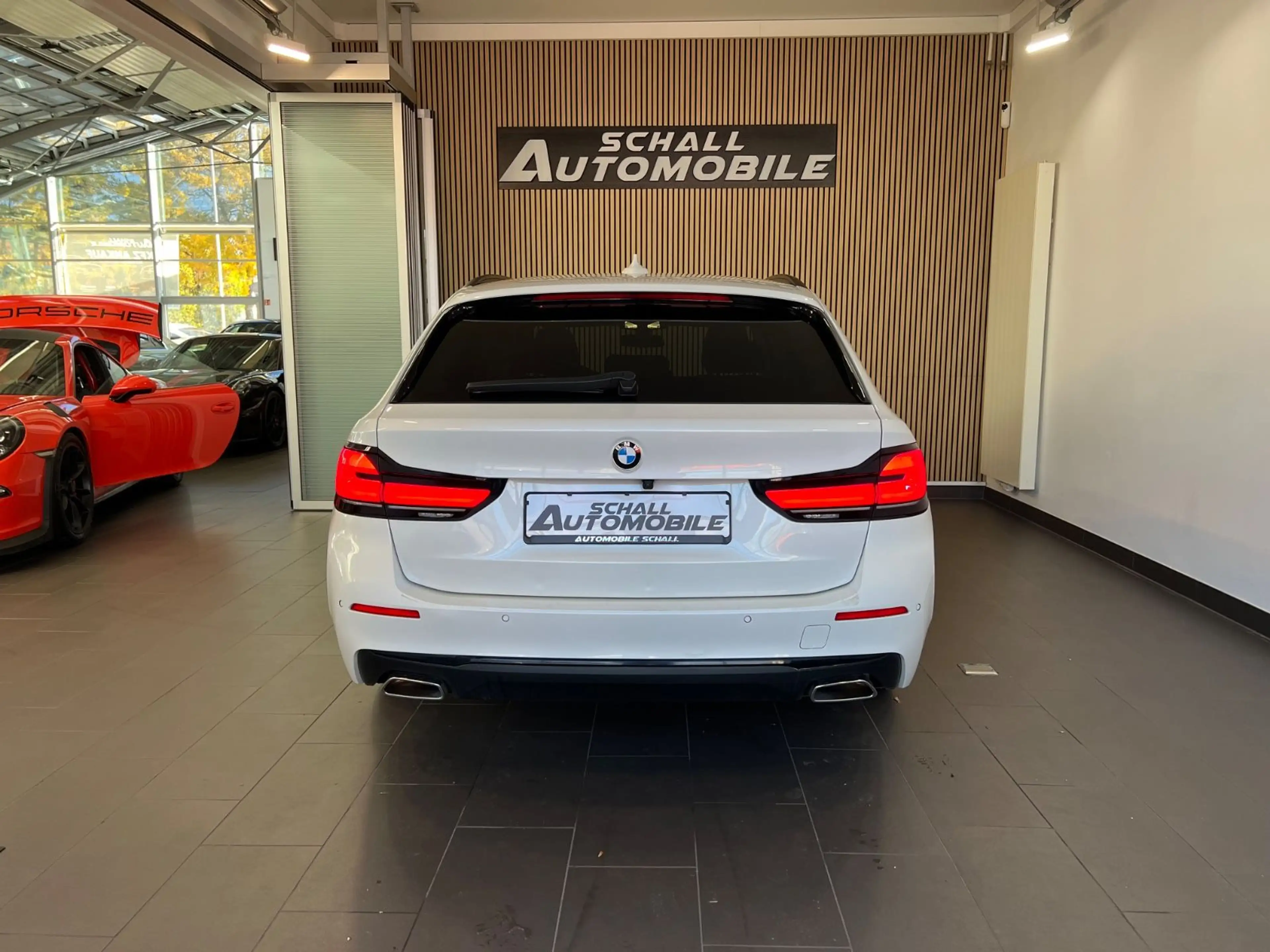 BMW 520 d Touring *SHZ/DIGITAL/LED/TEMPOMAT/NAVI/DE* — photo 6