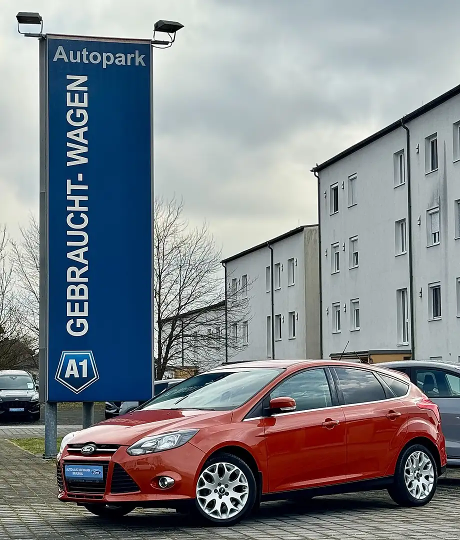 Ford Focus Titanium 1,6Ti-VCT Orange - 2