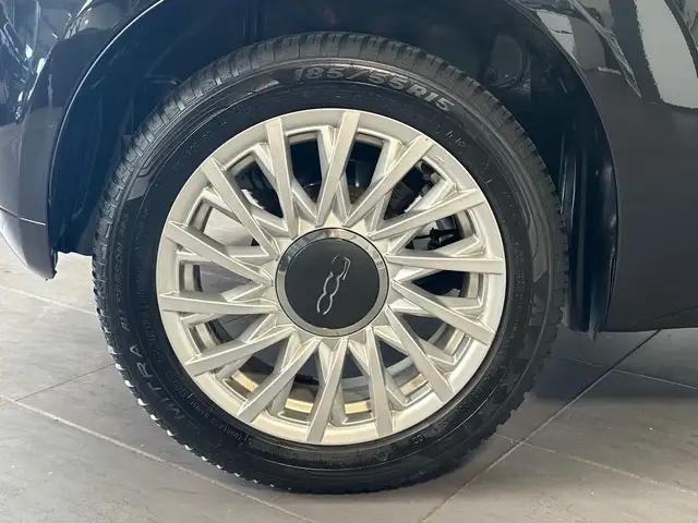 Fiat 500c view 3