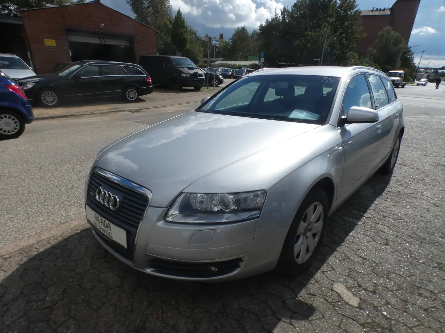 Audi A6 2.7 TDI quattro (132kW) Grau - 2