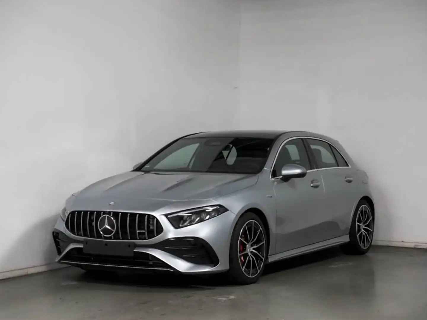 Mercedes-Benz A 35 AMG A35 AMG Prem Perf.Sitze DISTRO Standhz AHK Pano Ezüst - 2