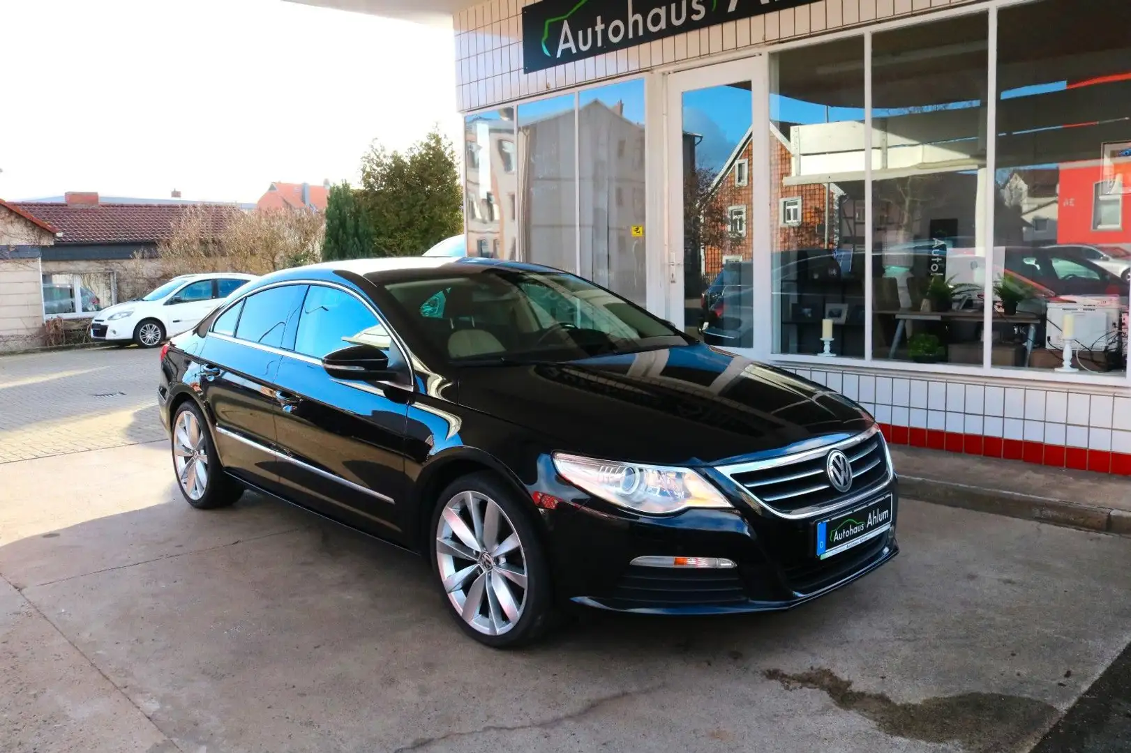Volkswagen Passat CC Basis AHK Klima PDC 8-Fach - 1