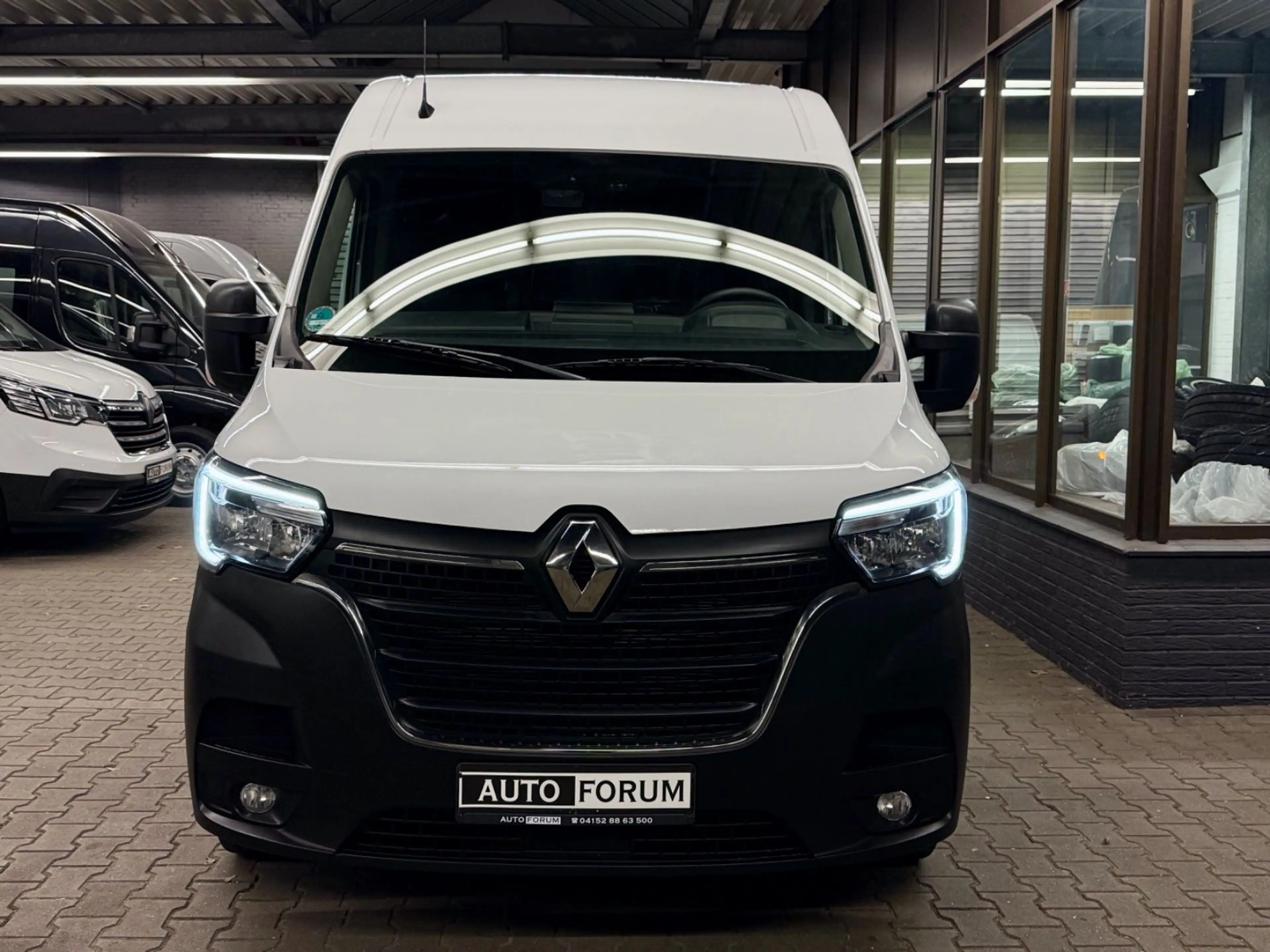 Renault Master 2.3 dCi L3H2 3,5t KLIMA PDC 3-SITZE BLUE — photo 3