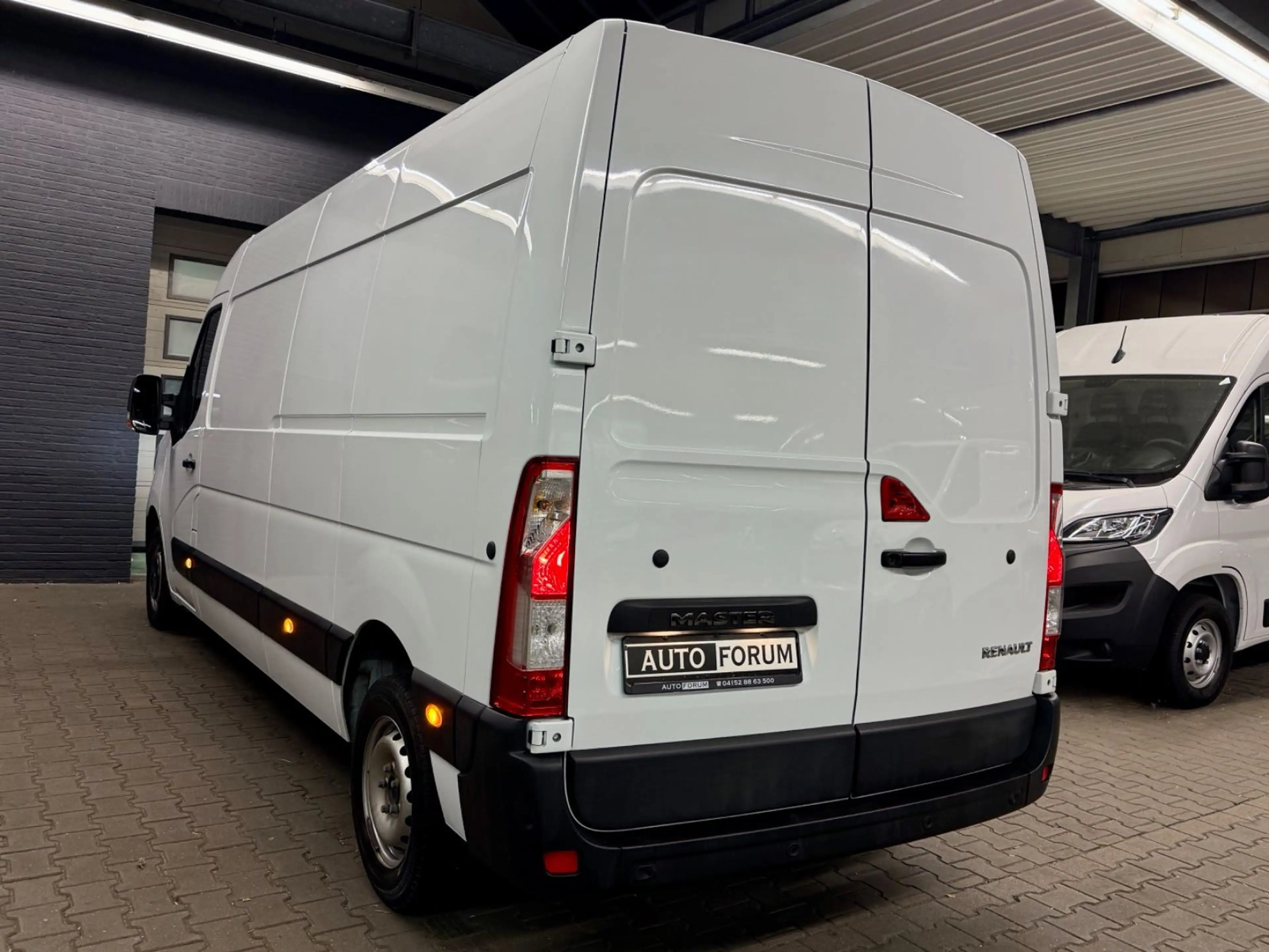 Renault Master 2.3 dCi L3H2 3,5t KLIMA PDC 3-SITZE BLUE — photo 7