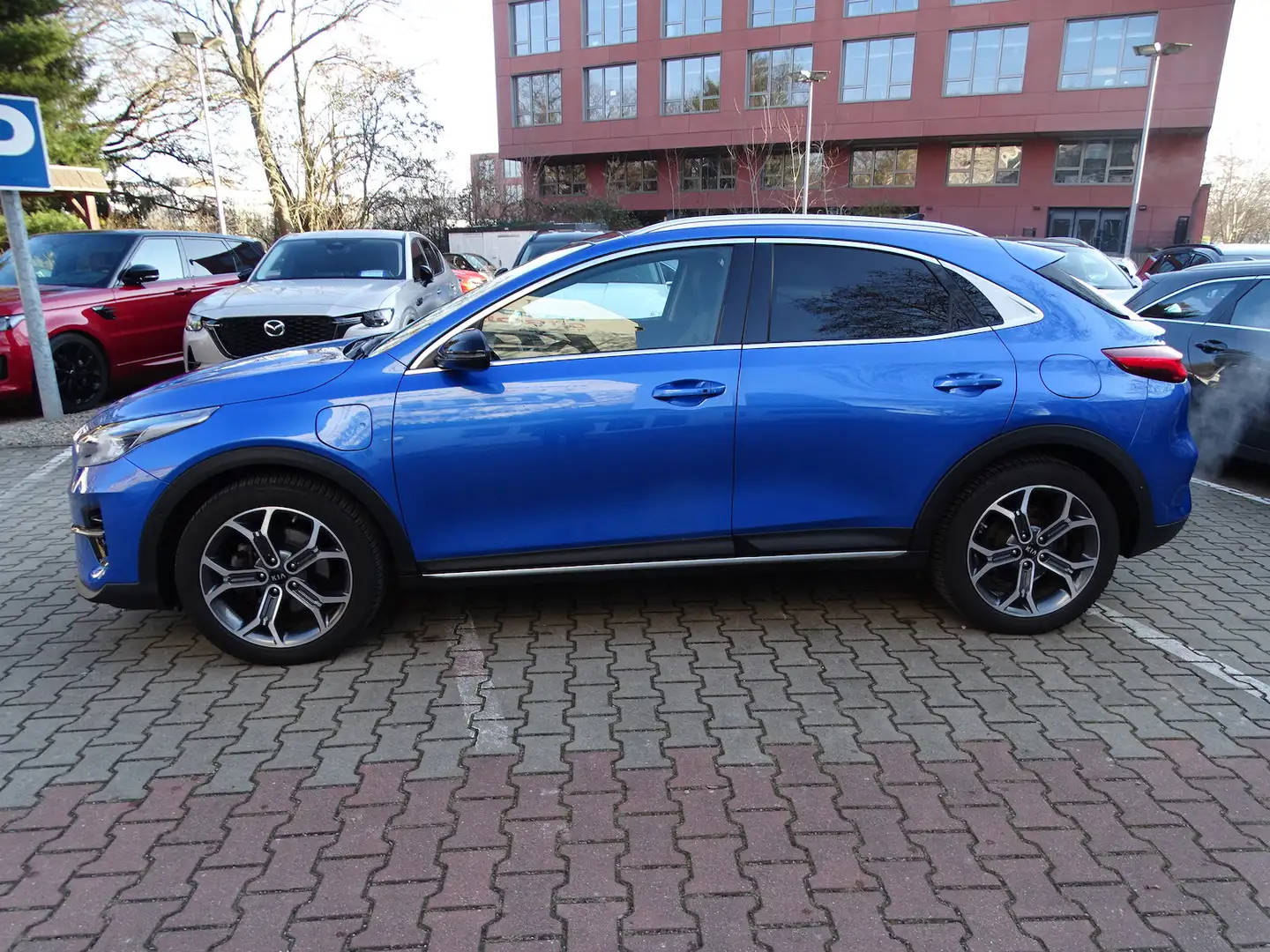 Kia XCeed 1.6 Platinum Edition Plug-in Hybrid AHK Blau - 2
