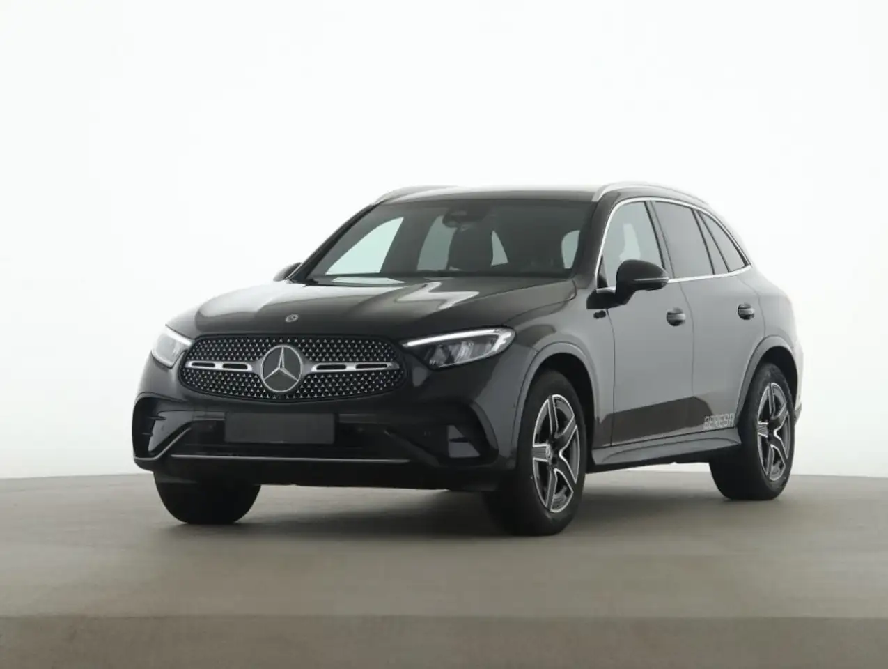 Mercedes-Benz GLC 200 d AMG Line Advanced Plus 4matic auto — photo 1 of 12