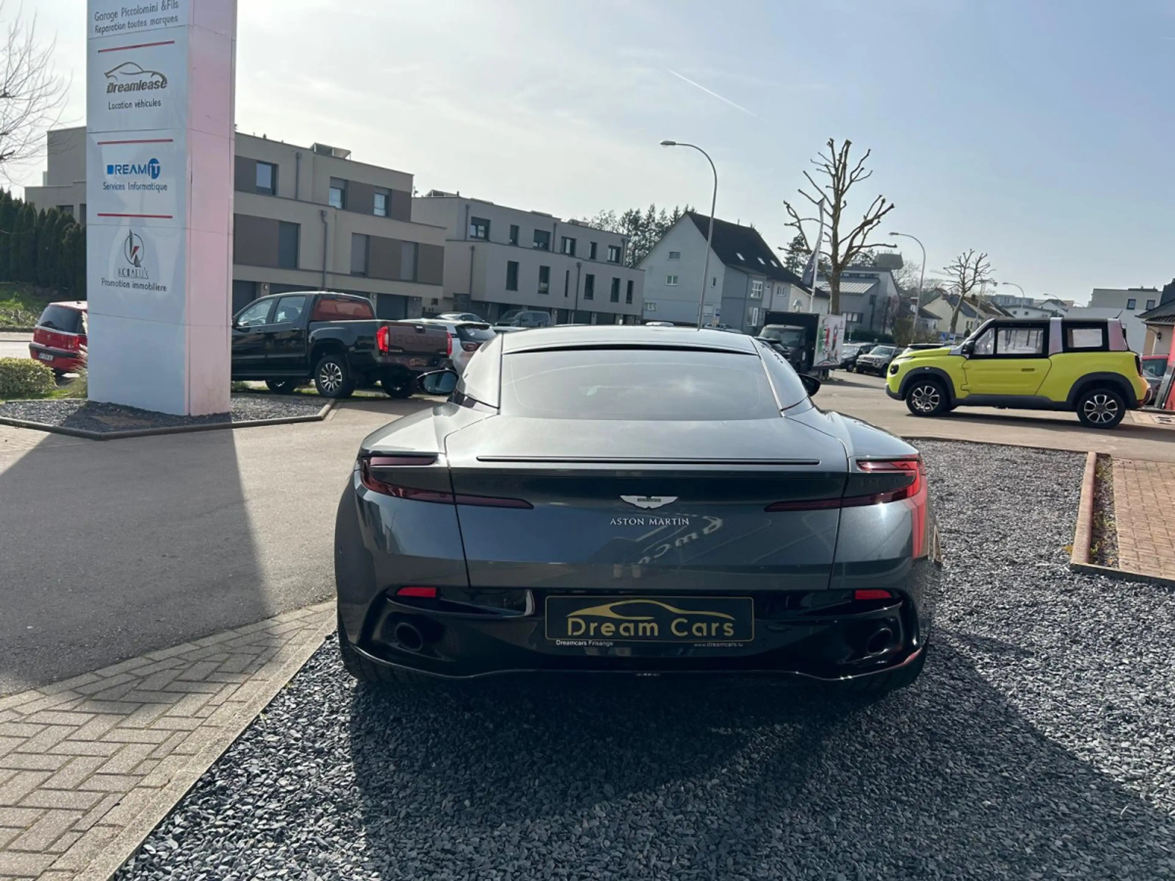 Aston Martin DB11 DB 11 — photo 4