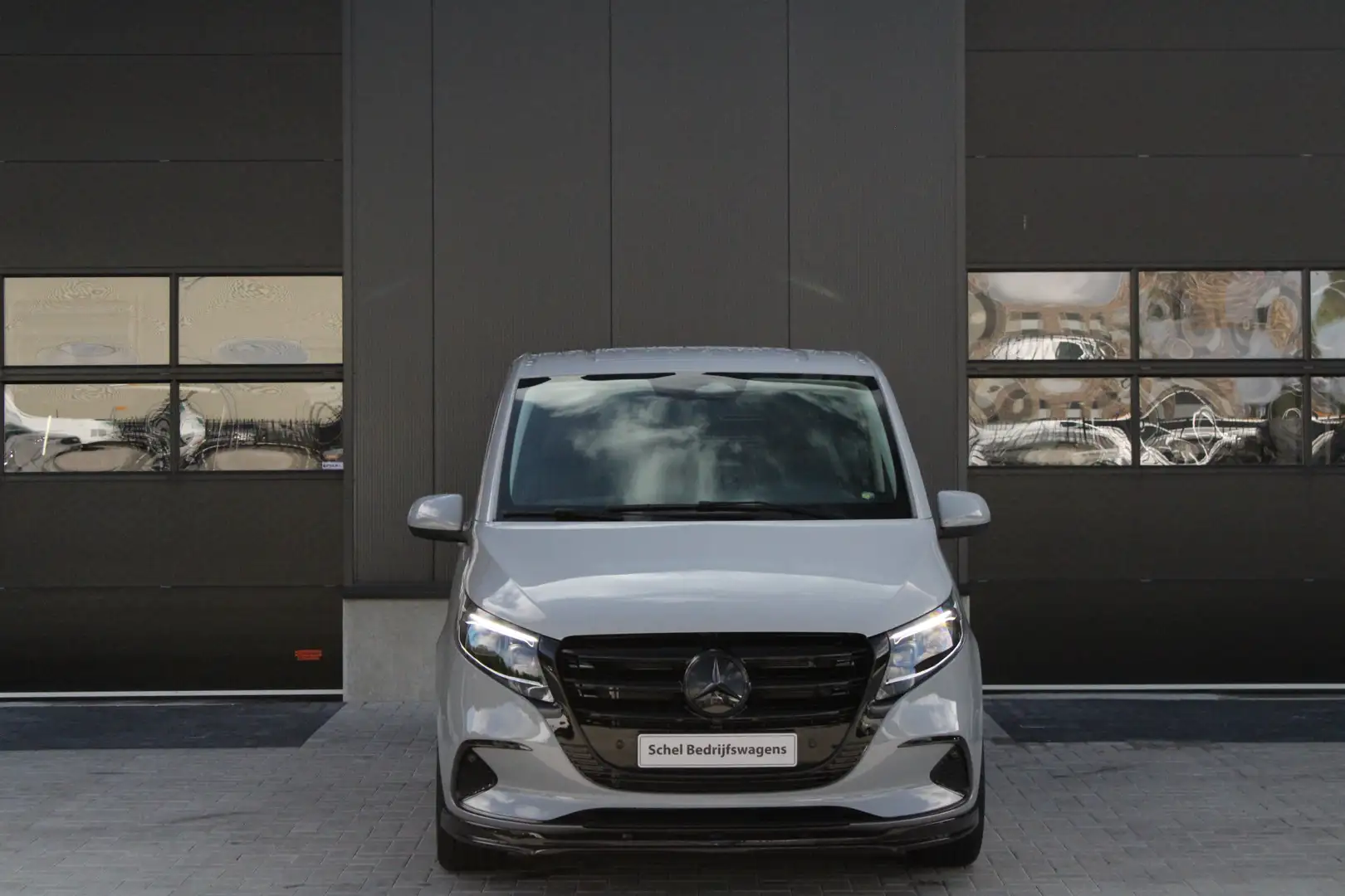 Mercedes-Benz Vito 116 CDI L3 Pro XL 164pk - Multi Beam LED - Leder - Grau - 2
