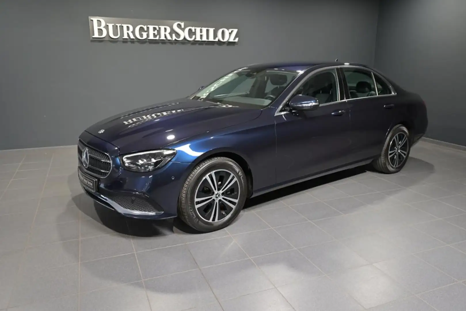 Mercedes-Benz E 220 d  AVANTGARDE/LED/KAMERA/TOTW/MEMORY/SHZ Blau - 1