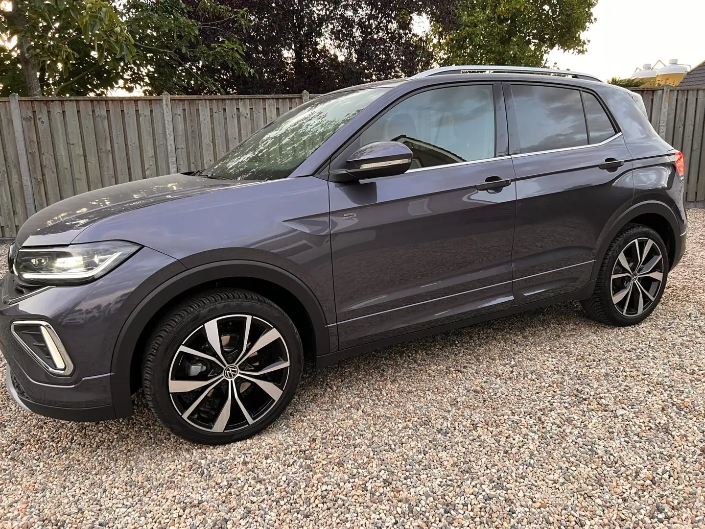 Volkswagen T-Cross 1.5 TSI R-Line Edition Navigatie & Camera & Winter Gris - 2