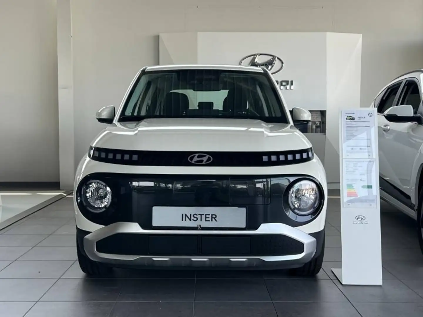 Hyundai Inster 42 kWh 97ch 5pl Blanc - 2