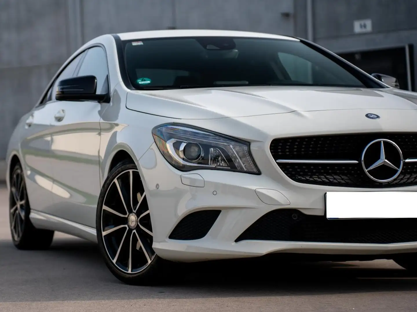Mercedes-Benz CLA 200 CLA 200 7G-DCT Urban Weiß - 2