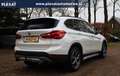 BMW X1 XDrive20i M Sport Aut. | Panorama | Sportstoelen | Wit - thumbnail 3
