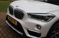 BMW X1 XDrive20i M Sport Aut. | Panorama | Sportstoelen | Wit - thumbnail 4