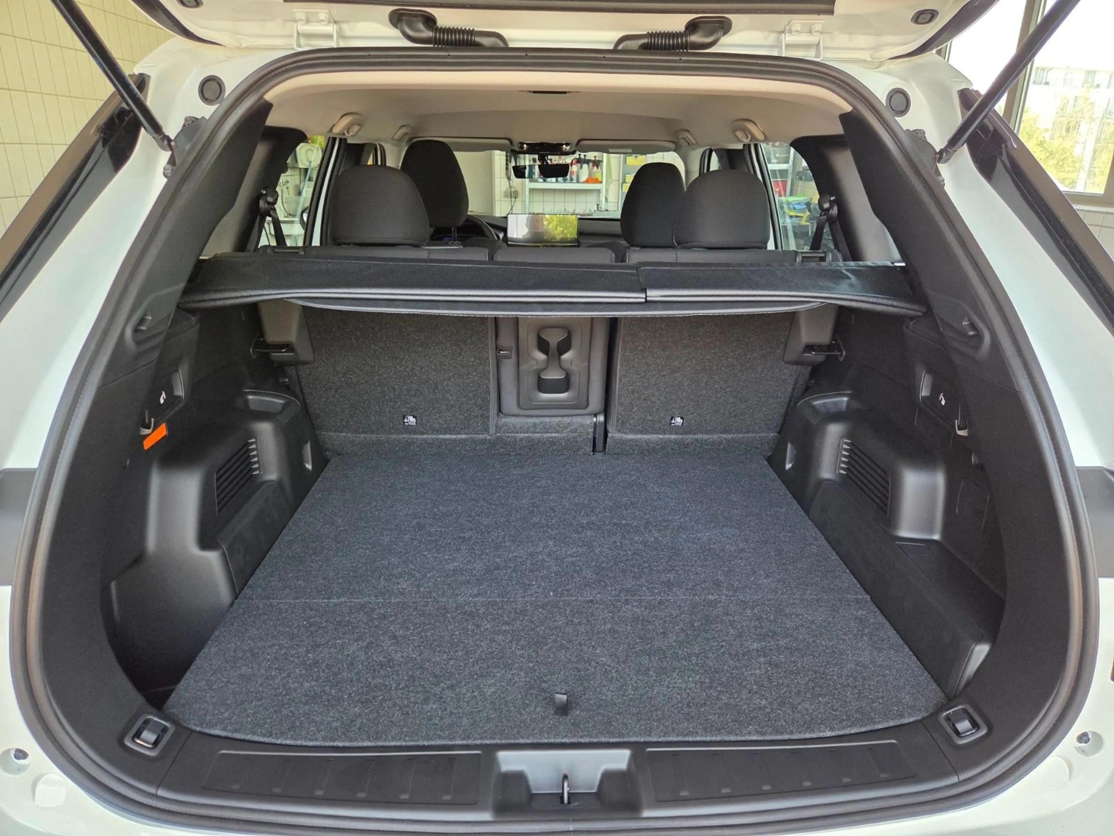 Mitsubishi Outlander PHEV Diamant 2.4 4WD AT MY26 — photo 15