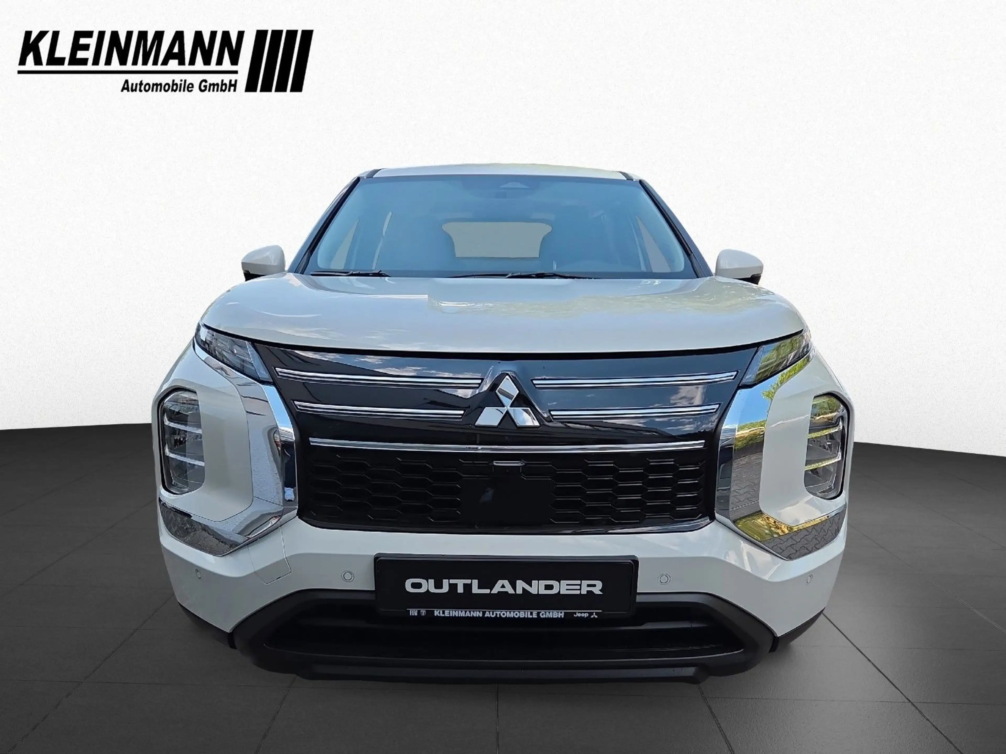 Mitsubishi Outlander PHEV Diamant 2.4 4WD AT MY26 — photo 3