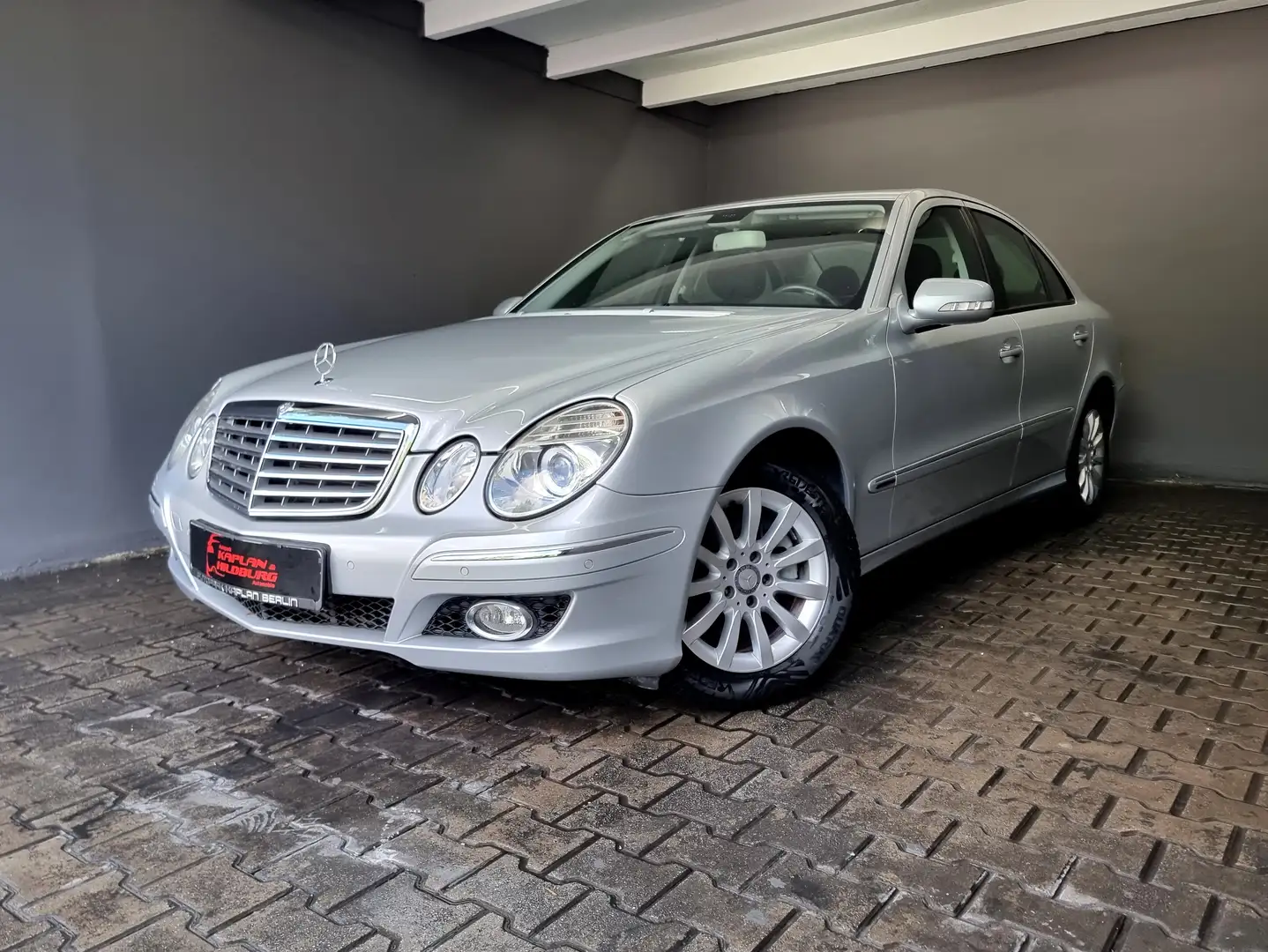 Mercedes-Benz E 200 Kompressor,Elegance, AUTOMATIK, NAVI, SCHIEBEDACH Silber - 1