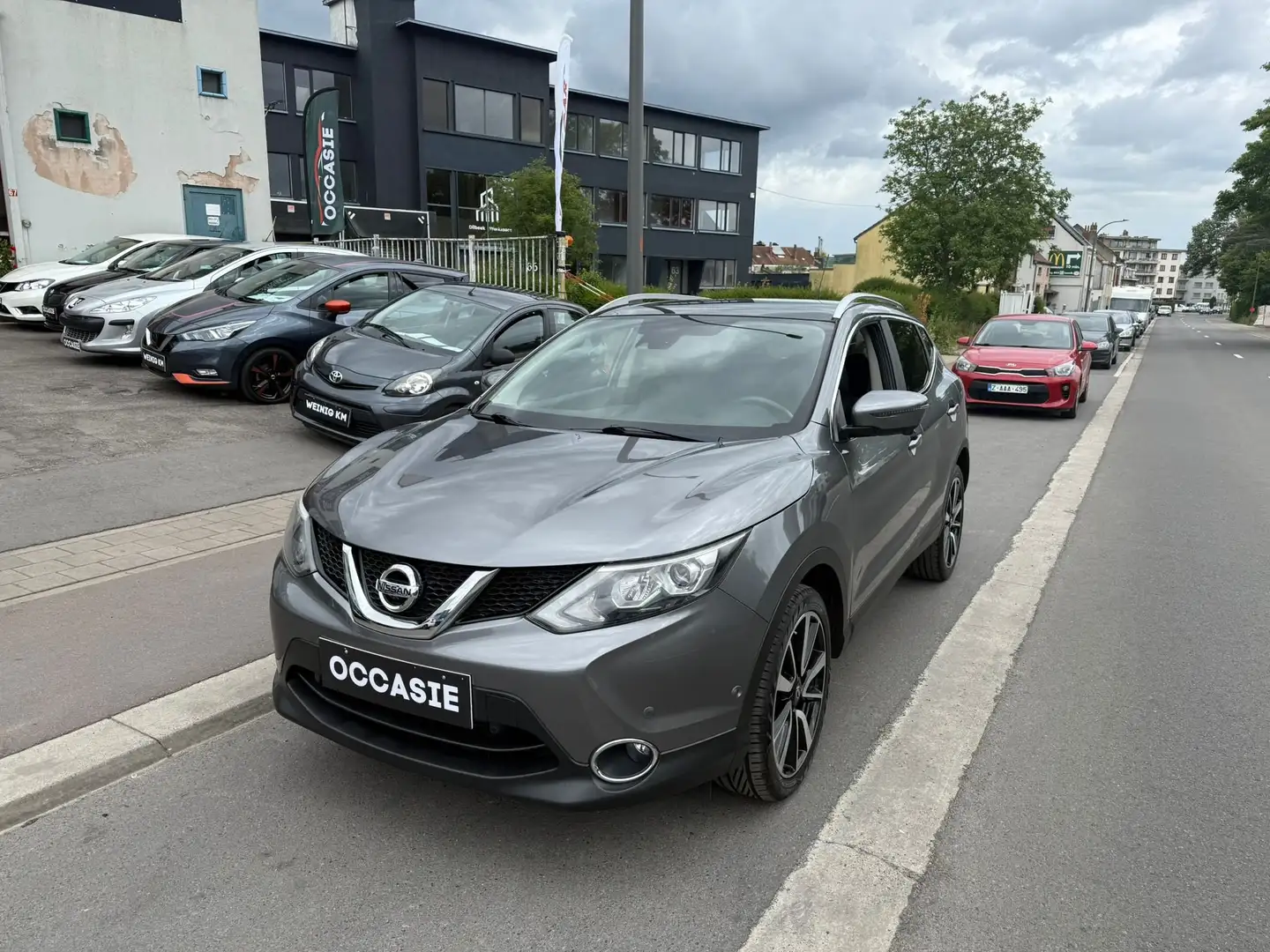 Nissan Qashqai 1.2 DIG-T 2WD  **12M GARANTIE**automatic** Grijs - 1
