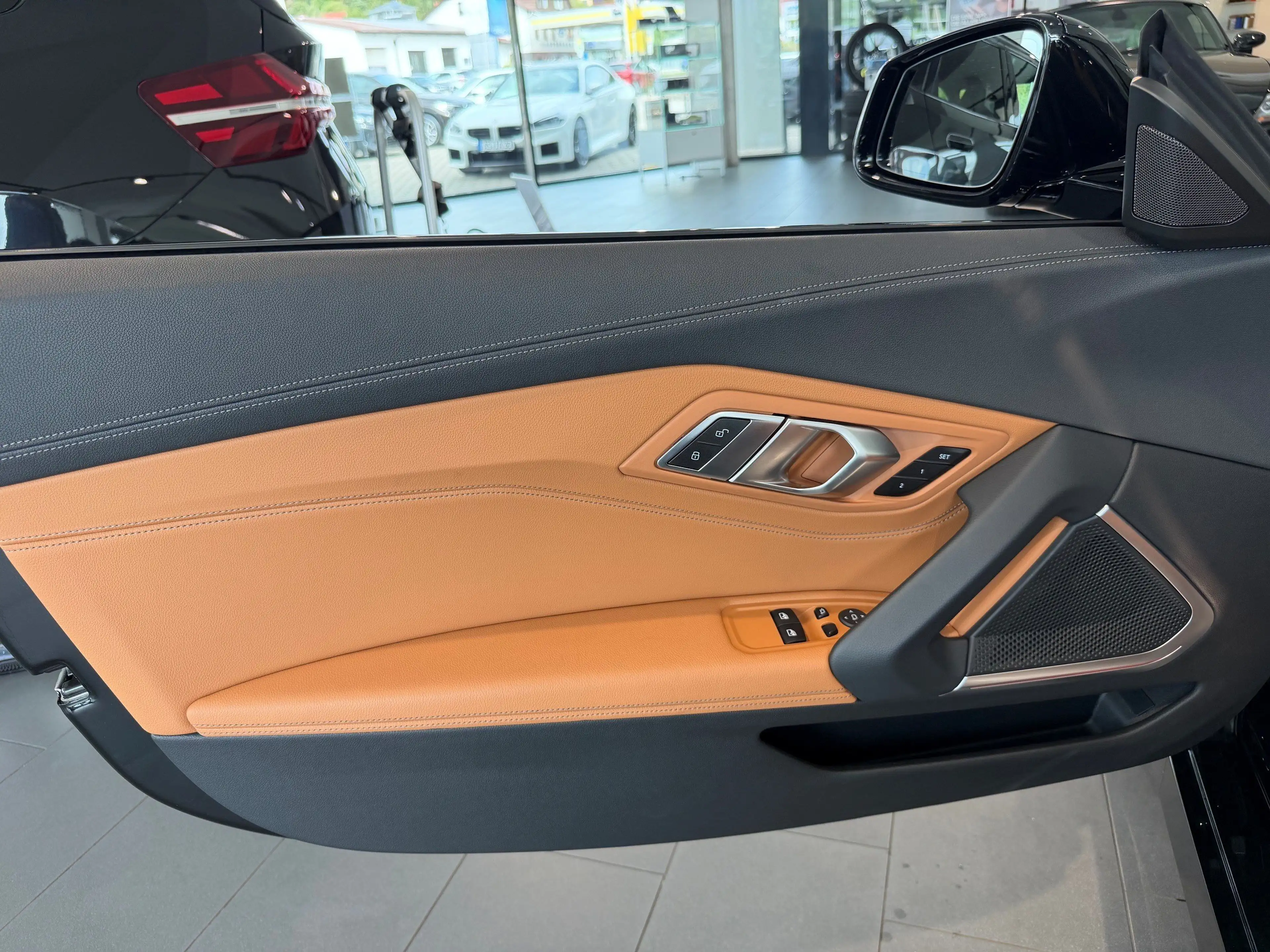 BMW Z4 M40i — photo 7