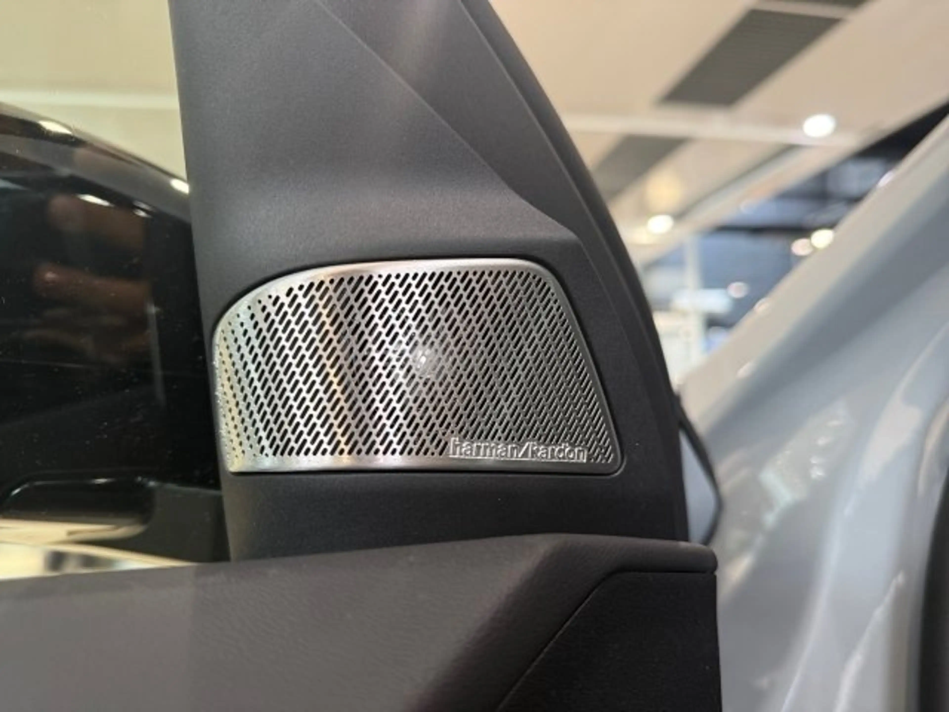 BMW iX3 40 — photo 14