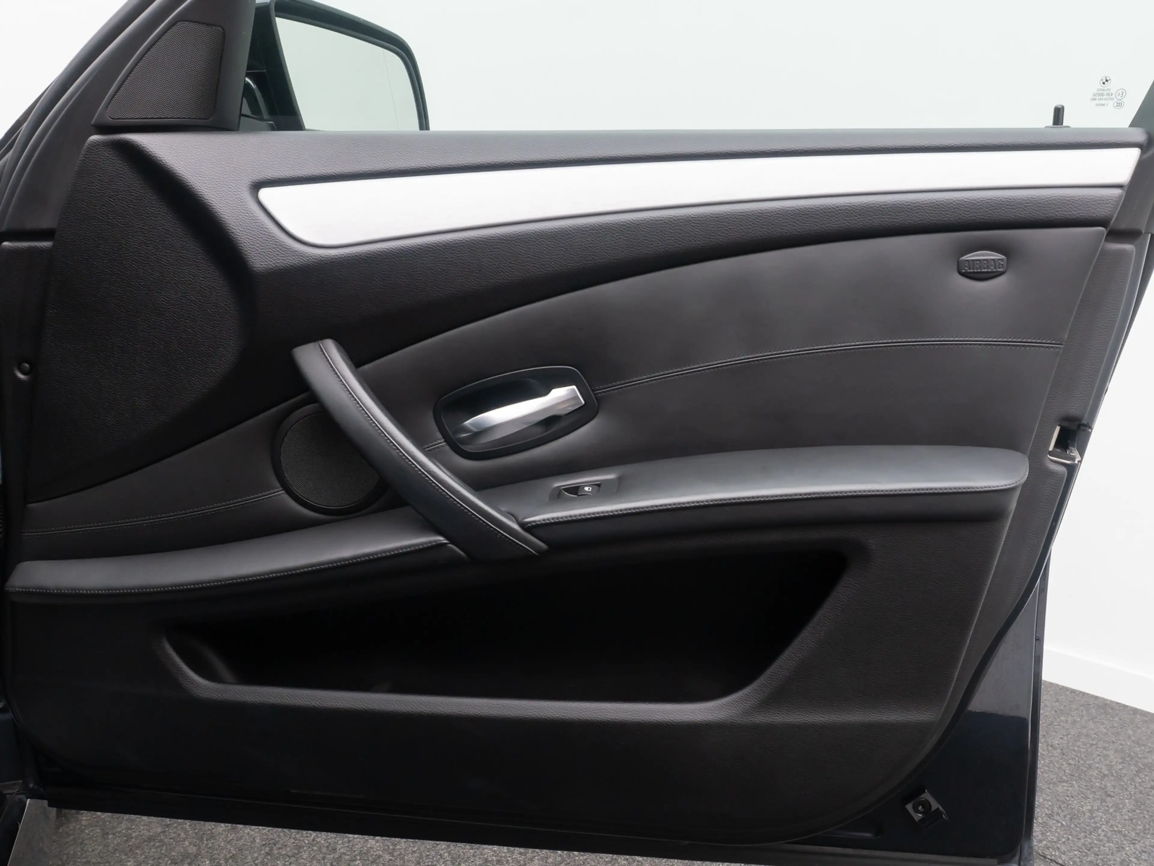 BMW 530 M Sport Xenon NaviPro AHK HiFi Memory Leder — photo 30