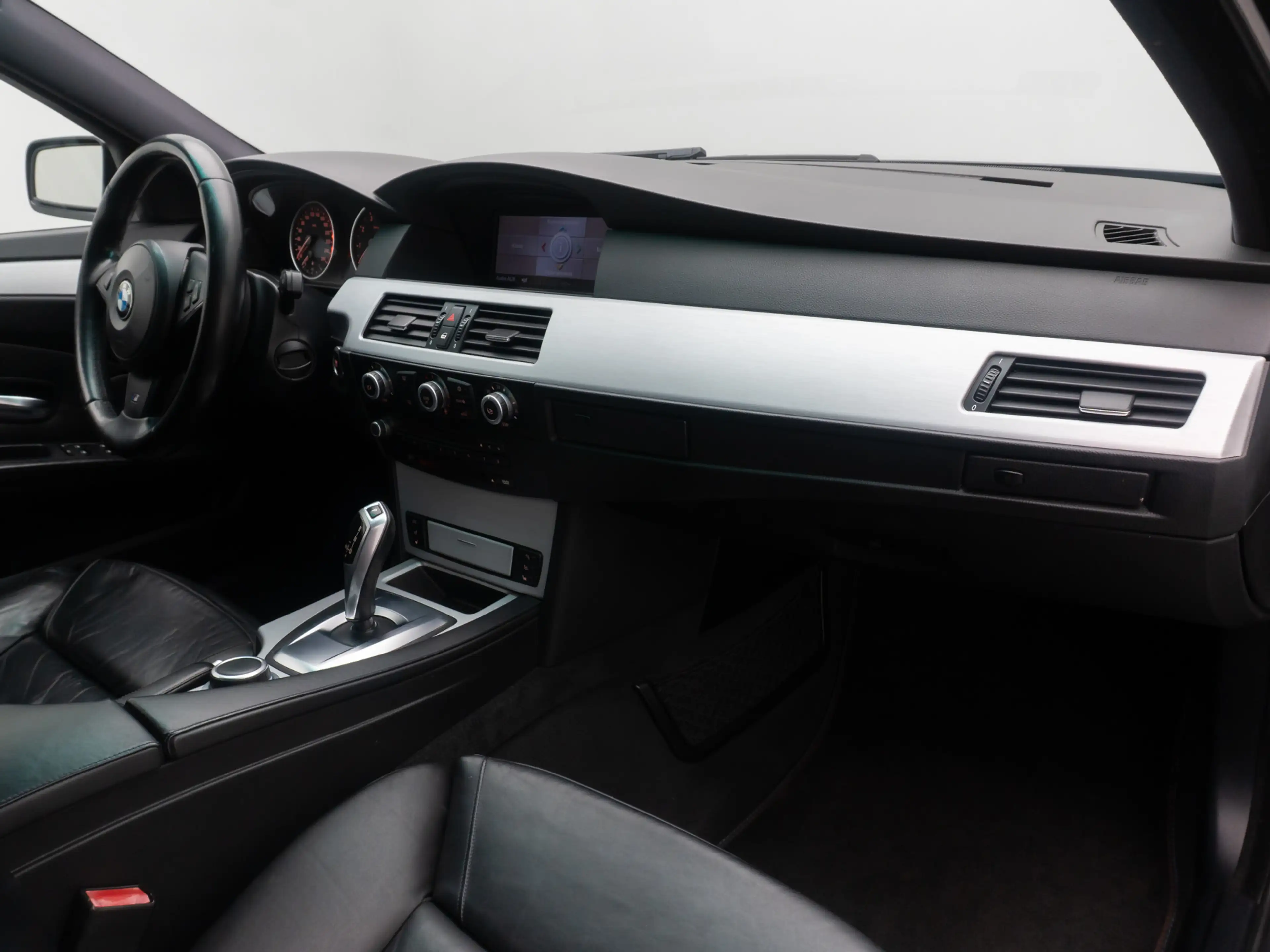 BMW 530 M Sport Xenon NaviPro AHK HiFi Memory Leder — photo 23