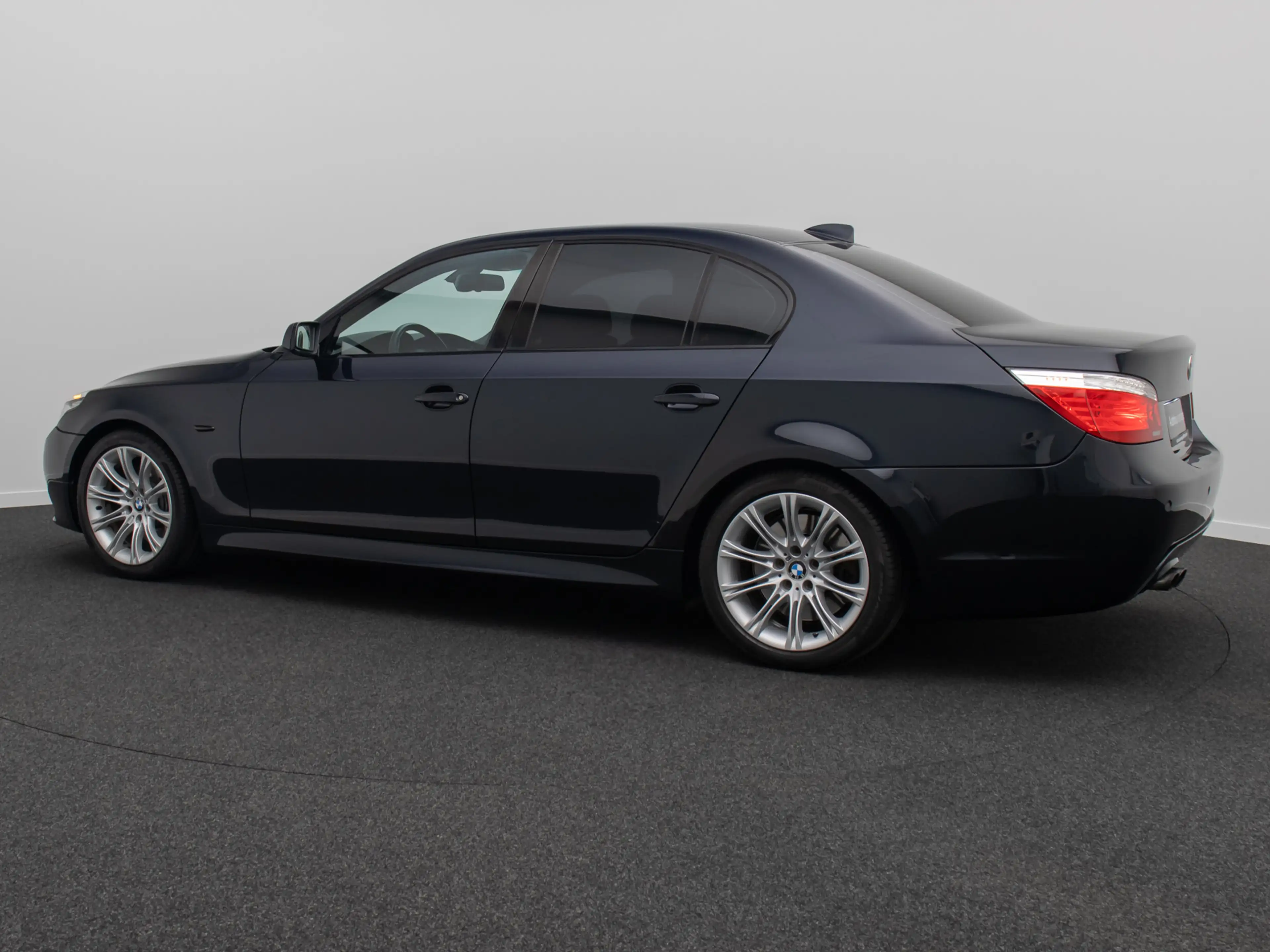 BMW 530 M Sport Xenon NaviPro AHK HiFi Memory Leder — photo 10