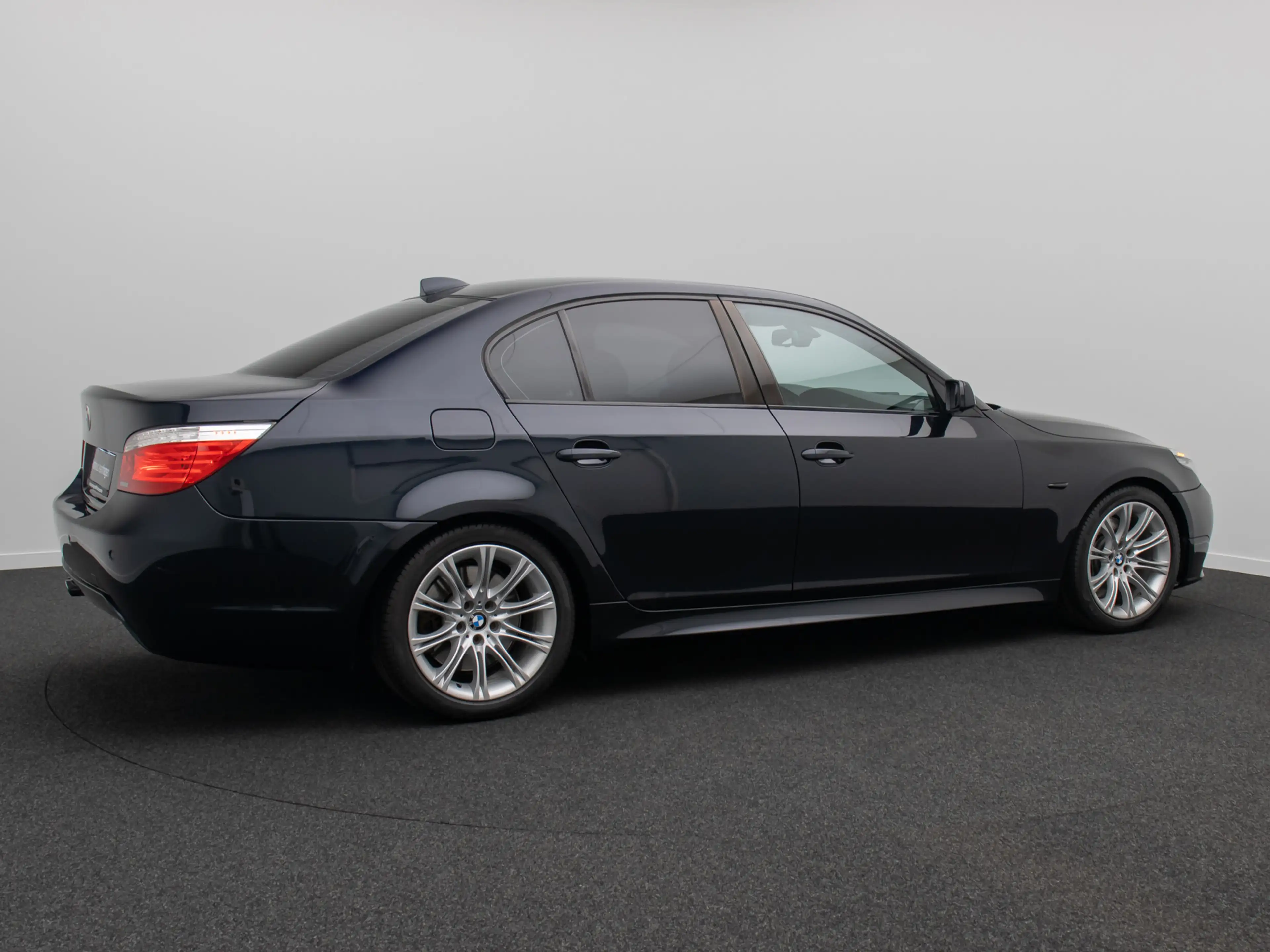 BMW 530 M Sport Xenon NaviPro AHK HiFi Memory Leder — photo 6