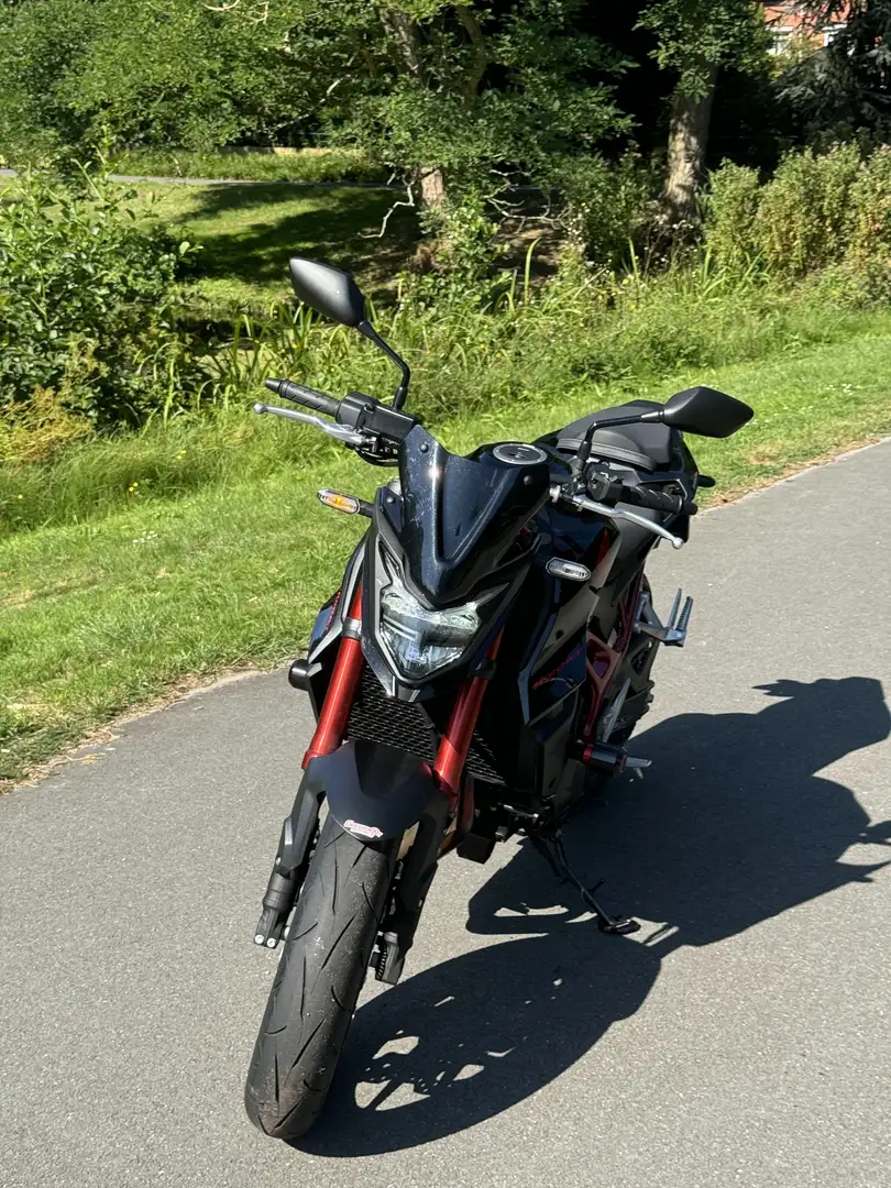 Honda CB 750 Hornet Zwart - 2