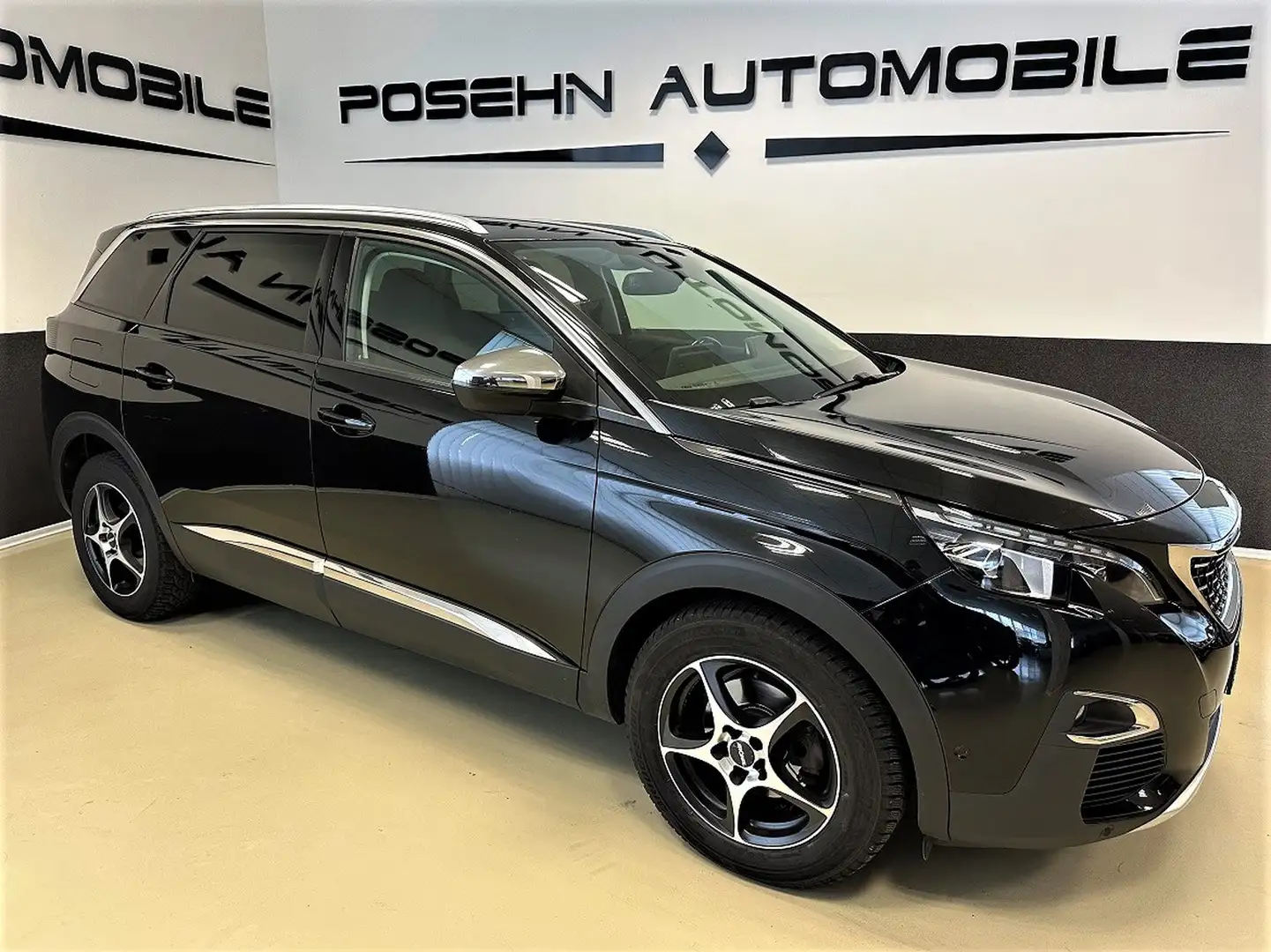 Peugeot 5008 2.0 BlueHDi 150 Allure 7-Sitzer 360° LED Navi Schwarz - 1