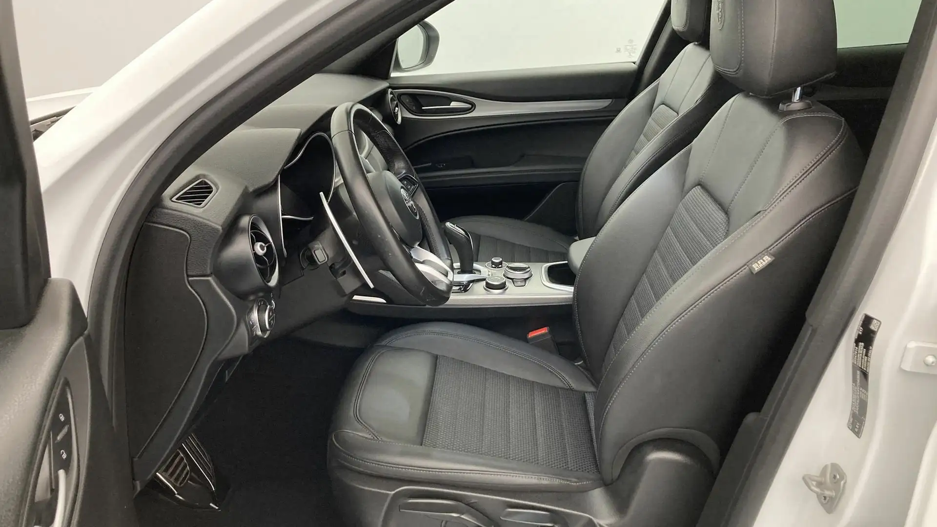 Alfa Romeo Stelvio 2.2 Sprint RWD Aut. 160 Bianco - 2