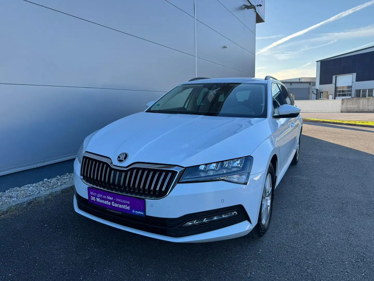 Skoda Superb Superb Combi 2,0 TDI Ambition DSG *AHK*RFK*ACC* Weiß - 2