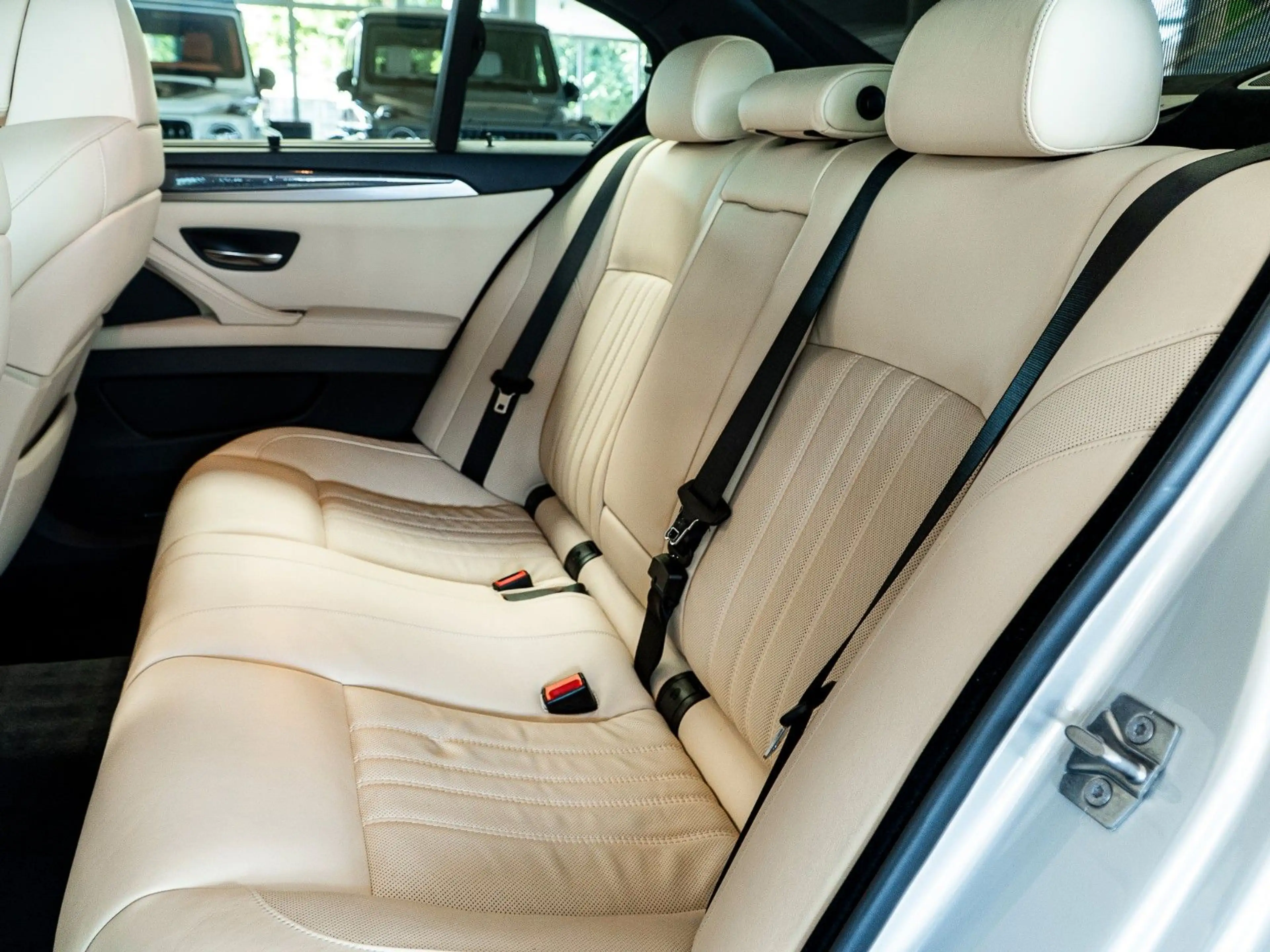 BMW M5 F10 Individual Alcantara Top Zustand — photo 15