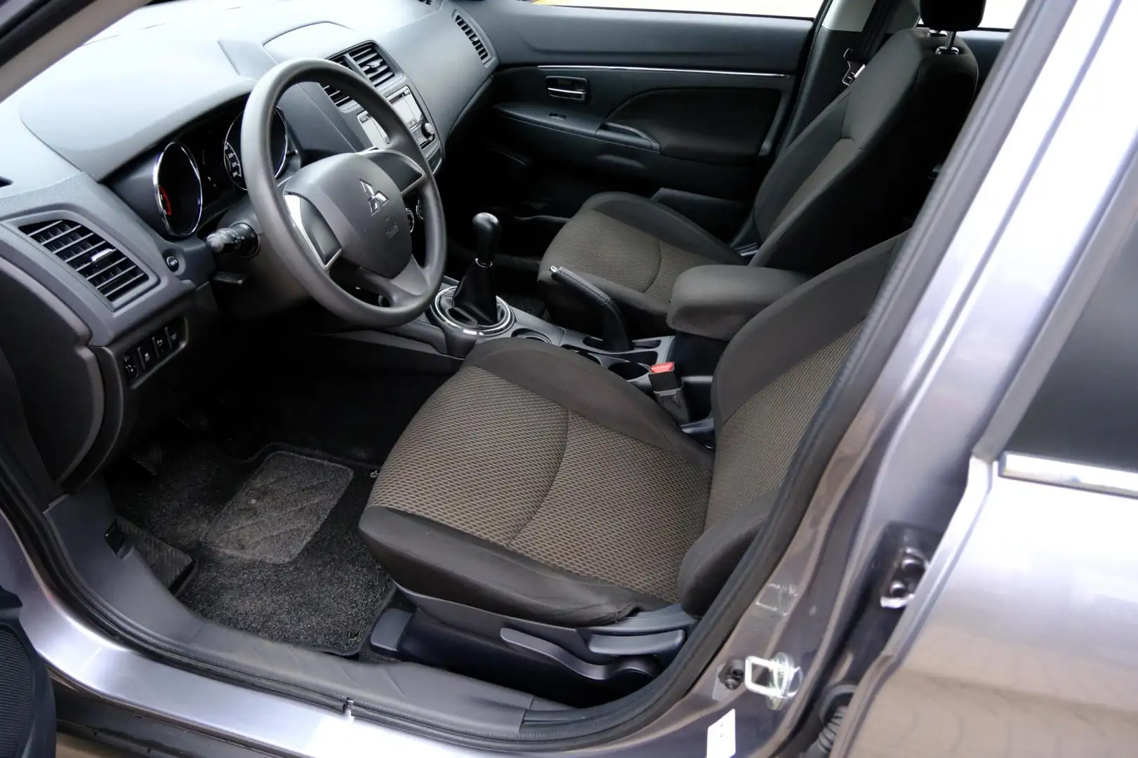 Mitsubishi ASX 1.6 Cleartec Bright *61.100km!* 1e eigenaar|Clima| Grijs - 2