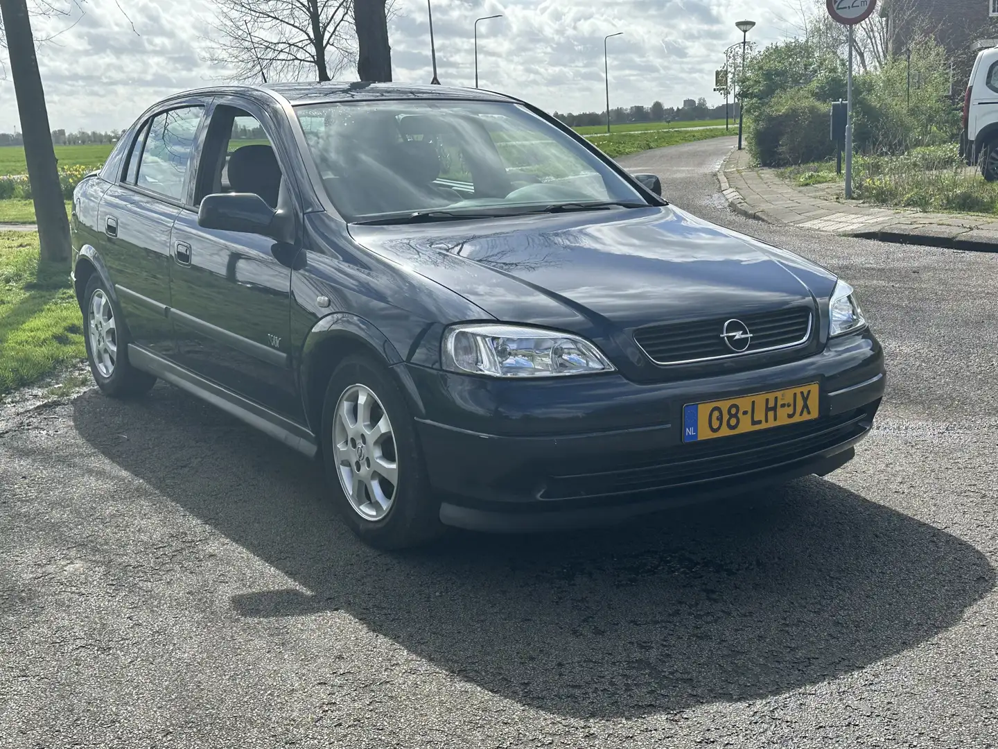 Opel Astra 1.6-16V Njoy * Airco * Automaat * 5Drs * KOOPJE! * Blauw - 2