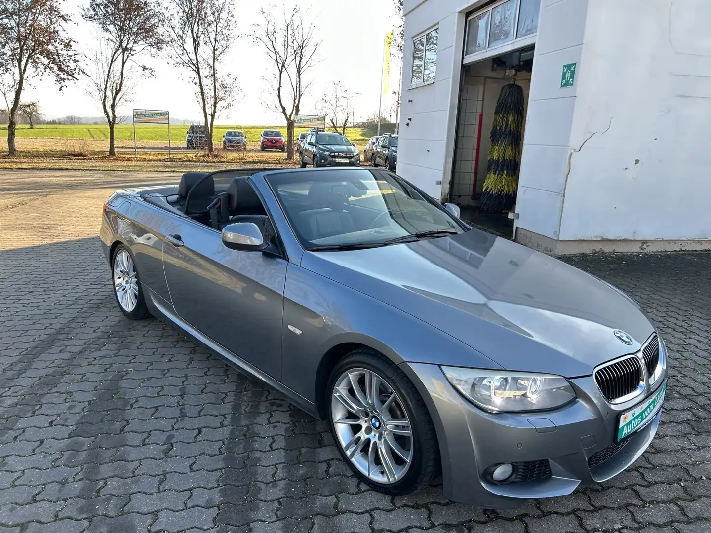 BMW 325 325i Cabrio M-Paket Leder, AHK, Hardtop Grey - 2
