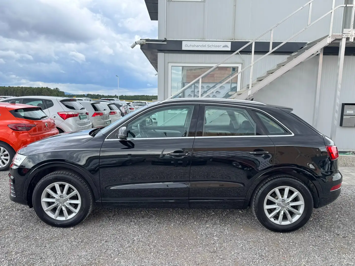 Audi Q3 2,0 TDI Sport S-tronic_Audi Serviceheft_NAVI Schwarz - 2