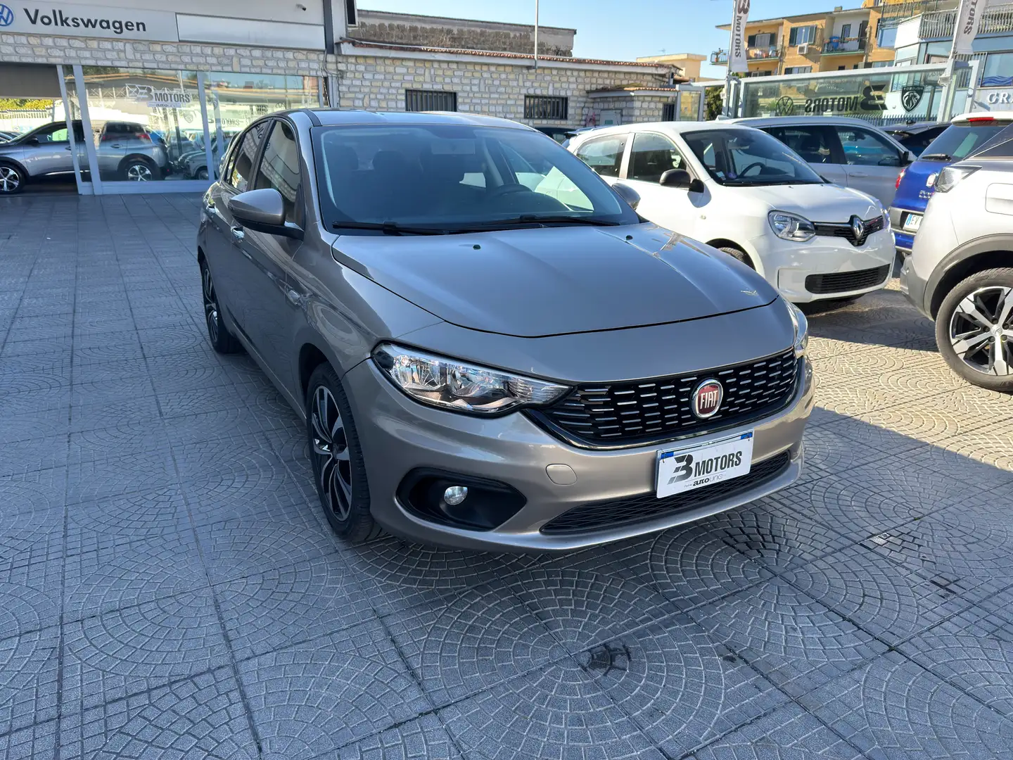 Fiat Tipo Tipo 5 porte II 2016 5p 1.4 tjt Lounge Gpl 120cv Beige - 2