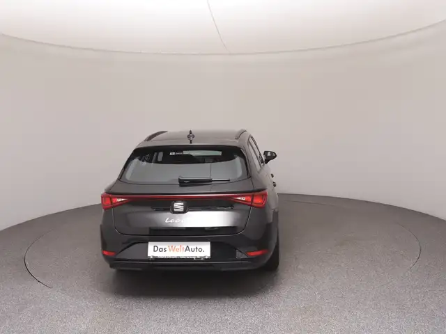 Seat Leon Leon view 6