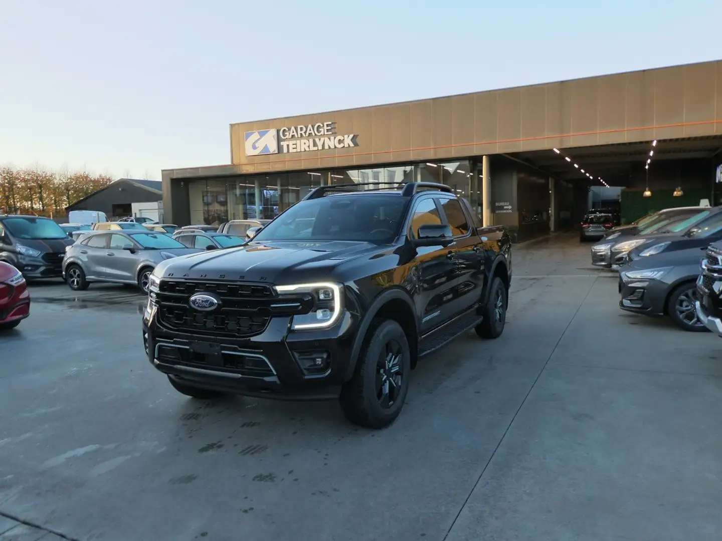 Ford Ranger 2.3 i PHEV 281pk STORMTRAK 4x4 Full Stock (48691) Noir - 1