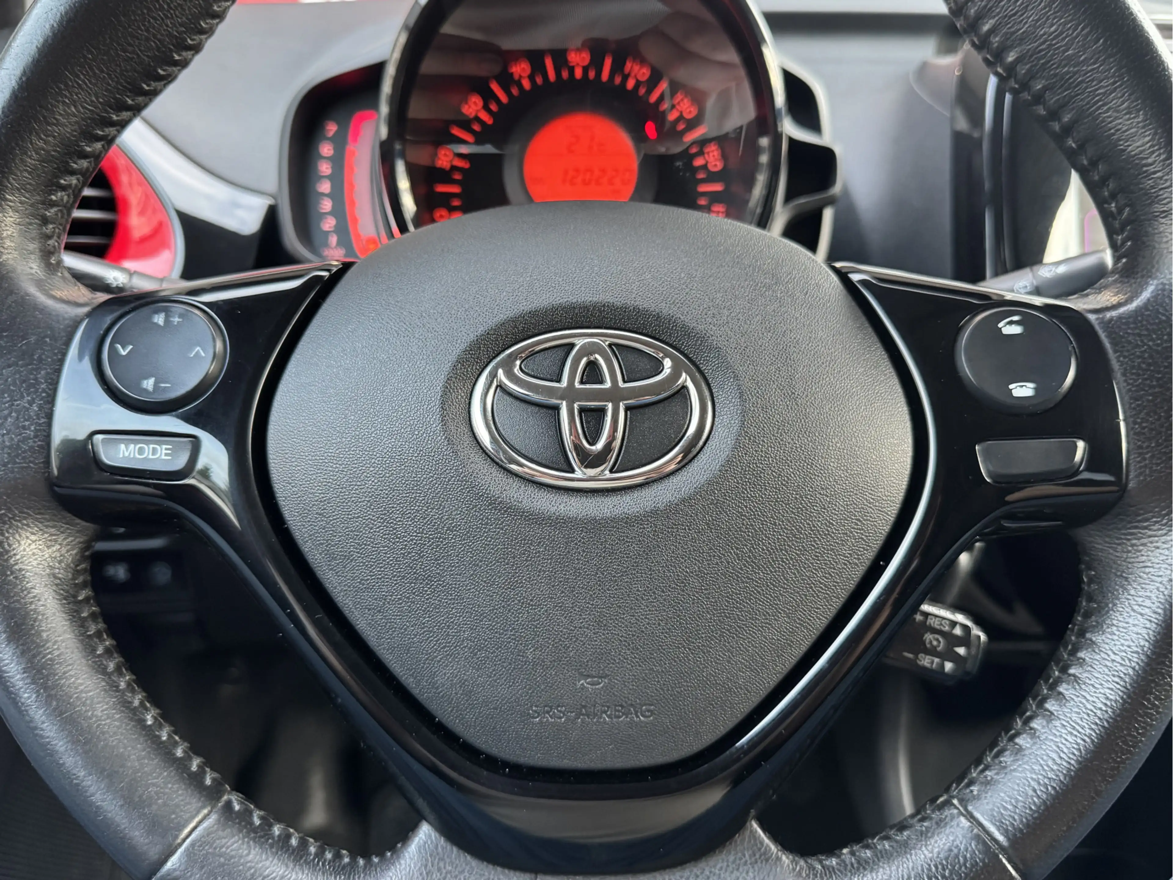 Toyota Aygo 1.0 VVT-I X-CITE | NL-AUTO! | DEALER OH | AIRCO! — photo 17