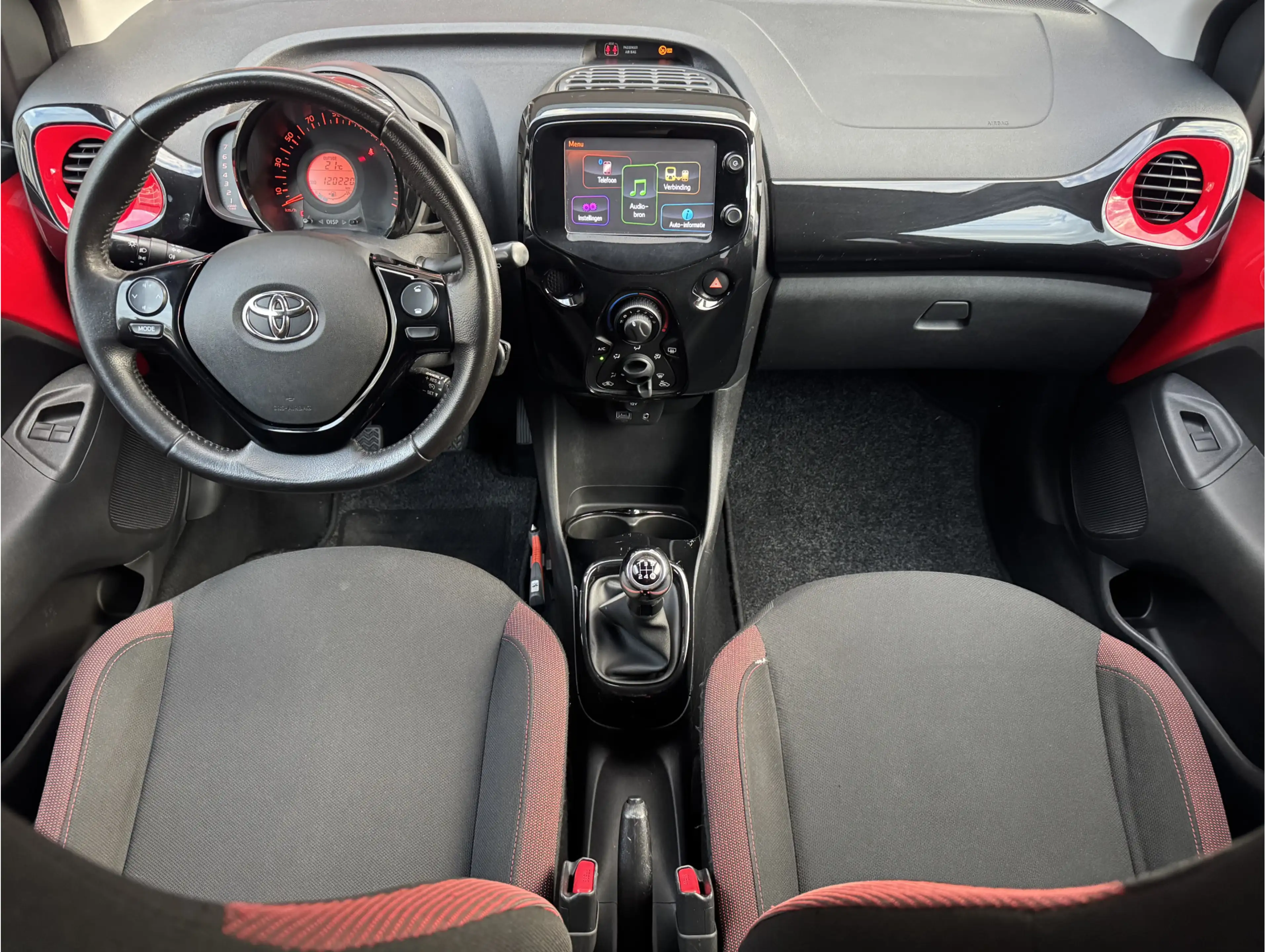 Toyota Aygo 1.0 VVT-I X-CITE | NL-AUTO! | DEALER OH | AIRCO! — photo 10