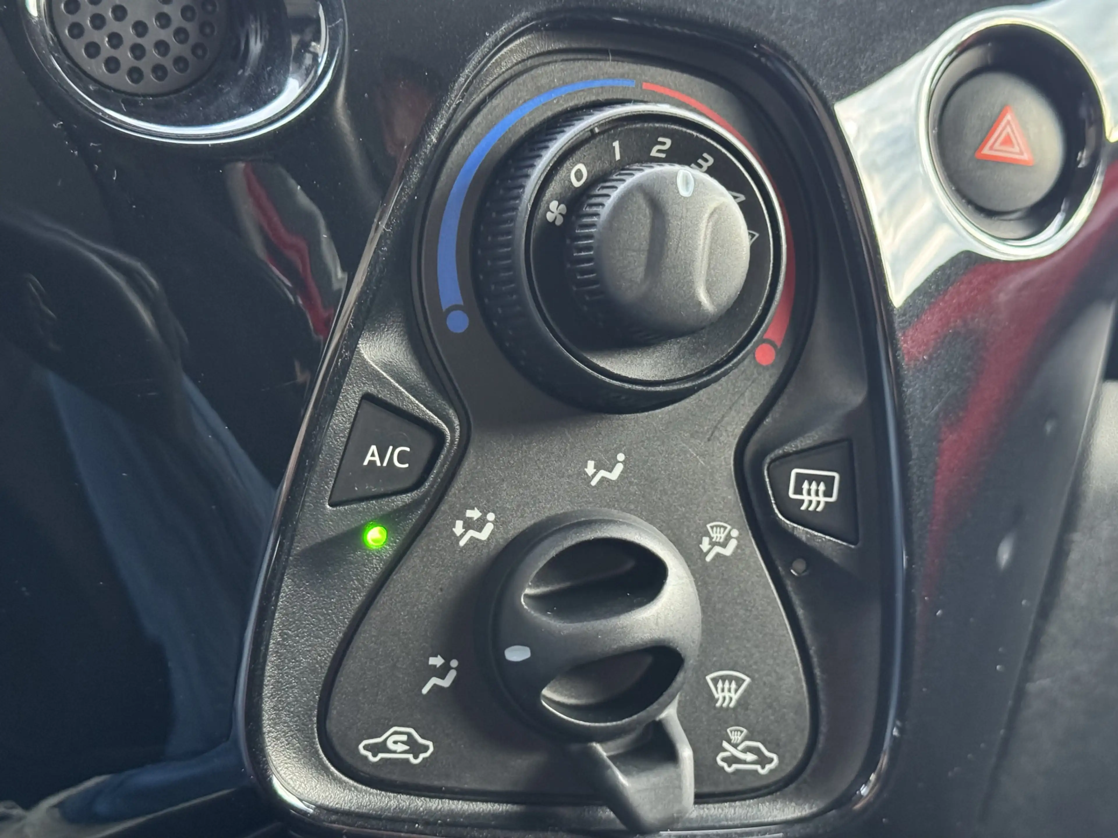 Toyota Aygo 1.0 VVT-I X-CITE | NL-AUTO! | DEALER OH | AIRCO! — photo 15