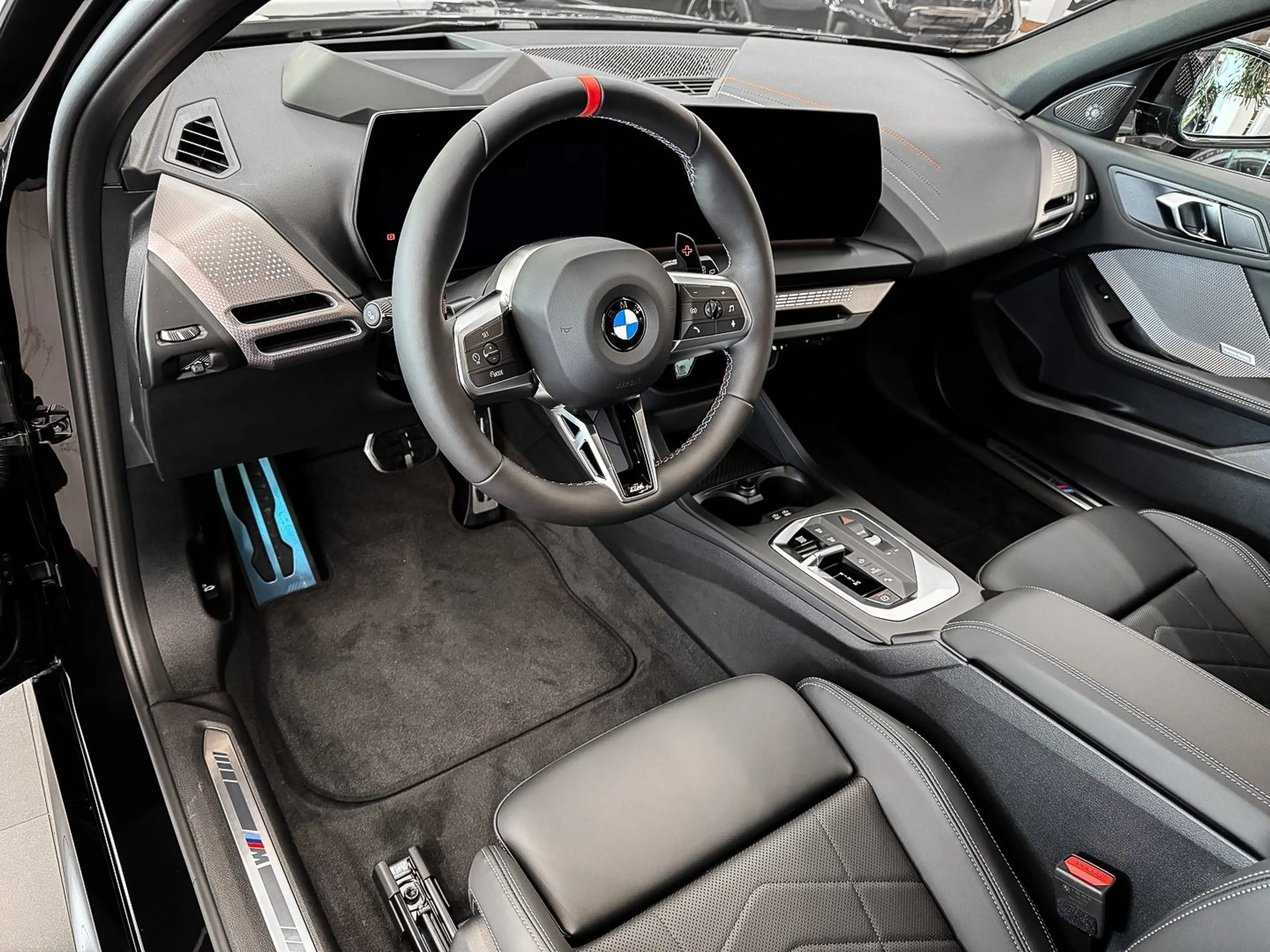BMW 135 M135 xDrive MSport + DAprof. + Pano + 19" — photo 6