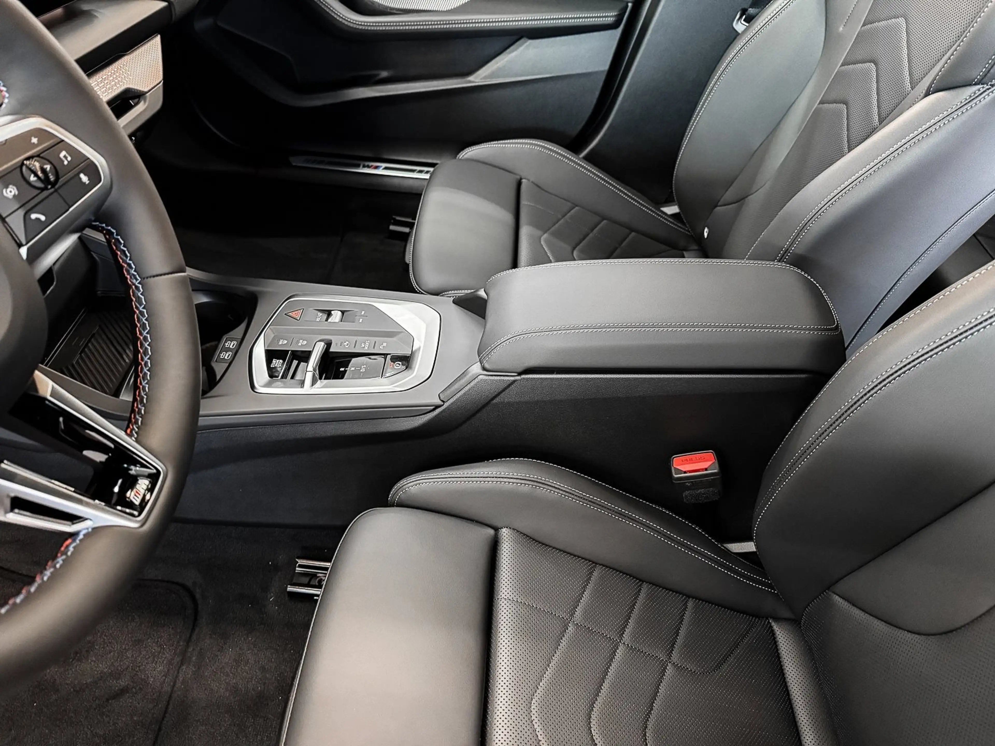 BMW 135 M135 xDrive MSport + DAprof. + Pano + 19" — photo 13