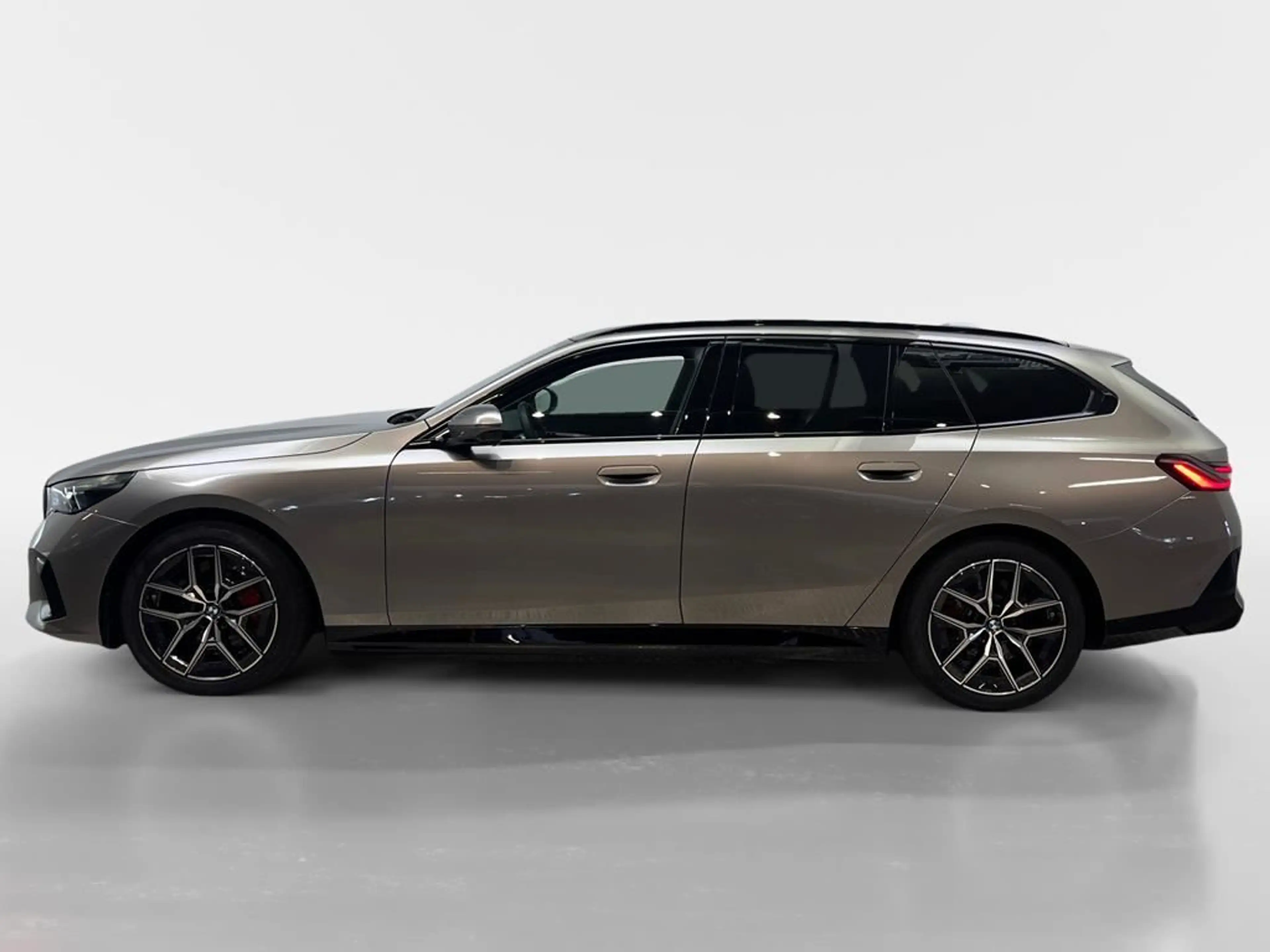BMW i5 M Sport Pro — photo 6
