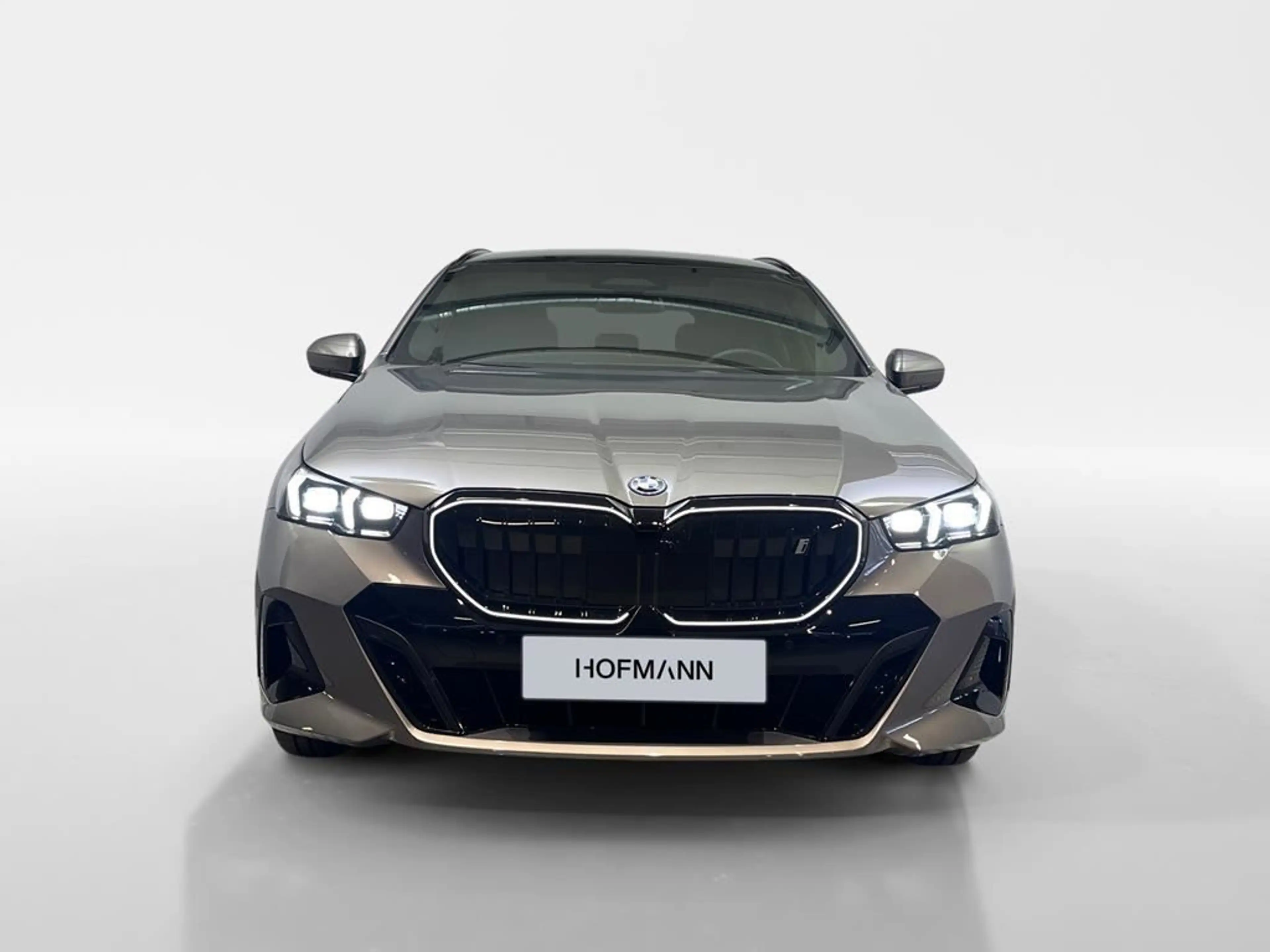 BMW i5 M Sport Pro — photo 2