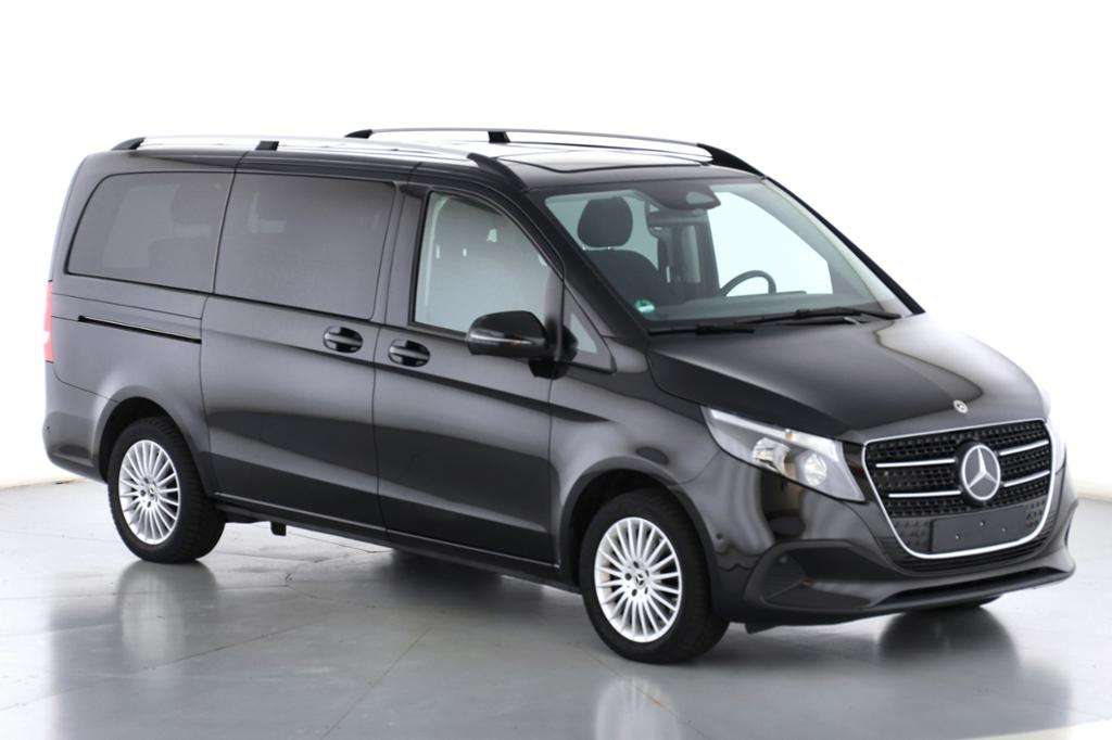 Mercedes-Benz V 220